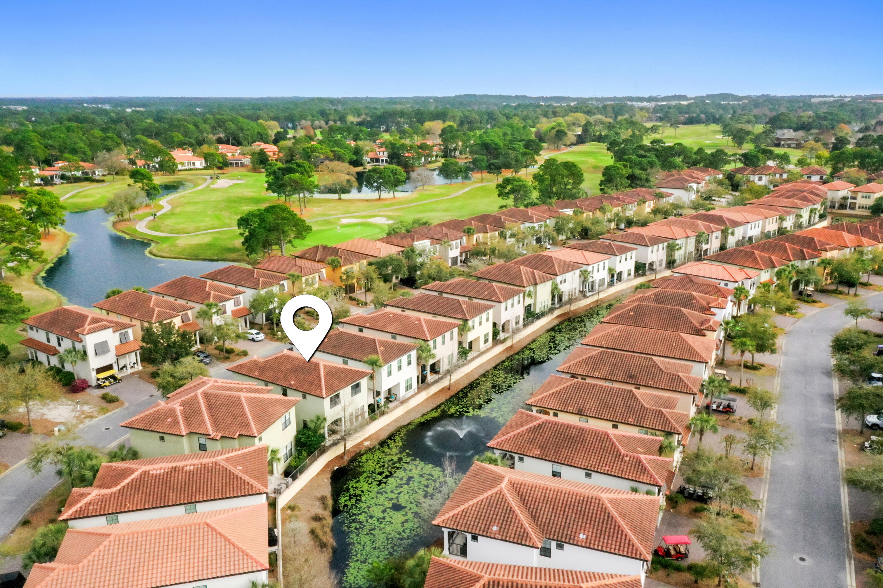 VILLA LAGO - Residential