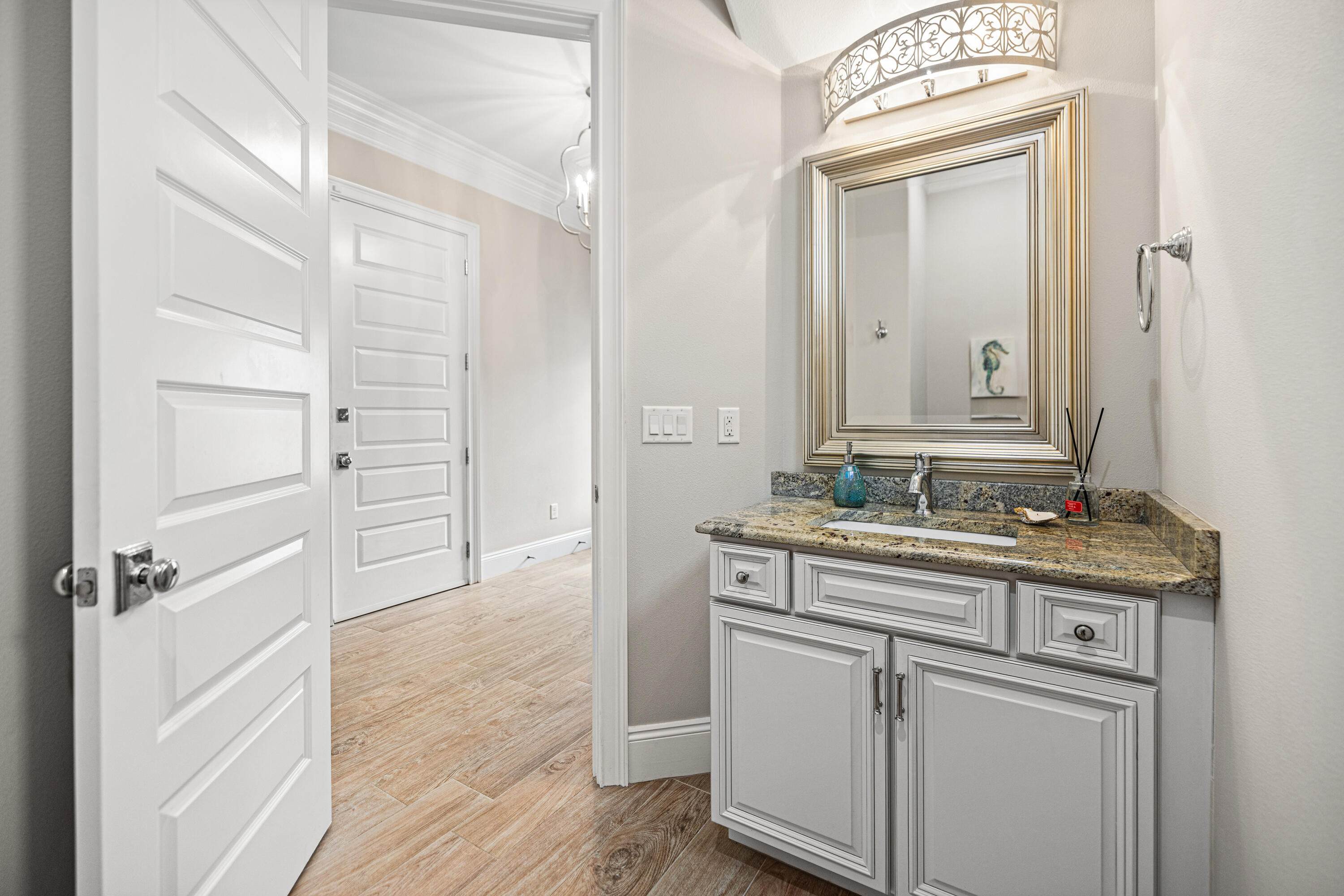 VILLA LAGO - Residential