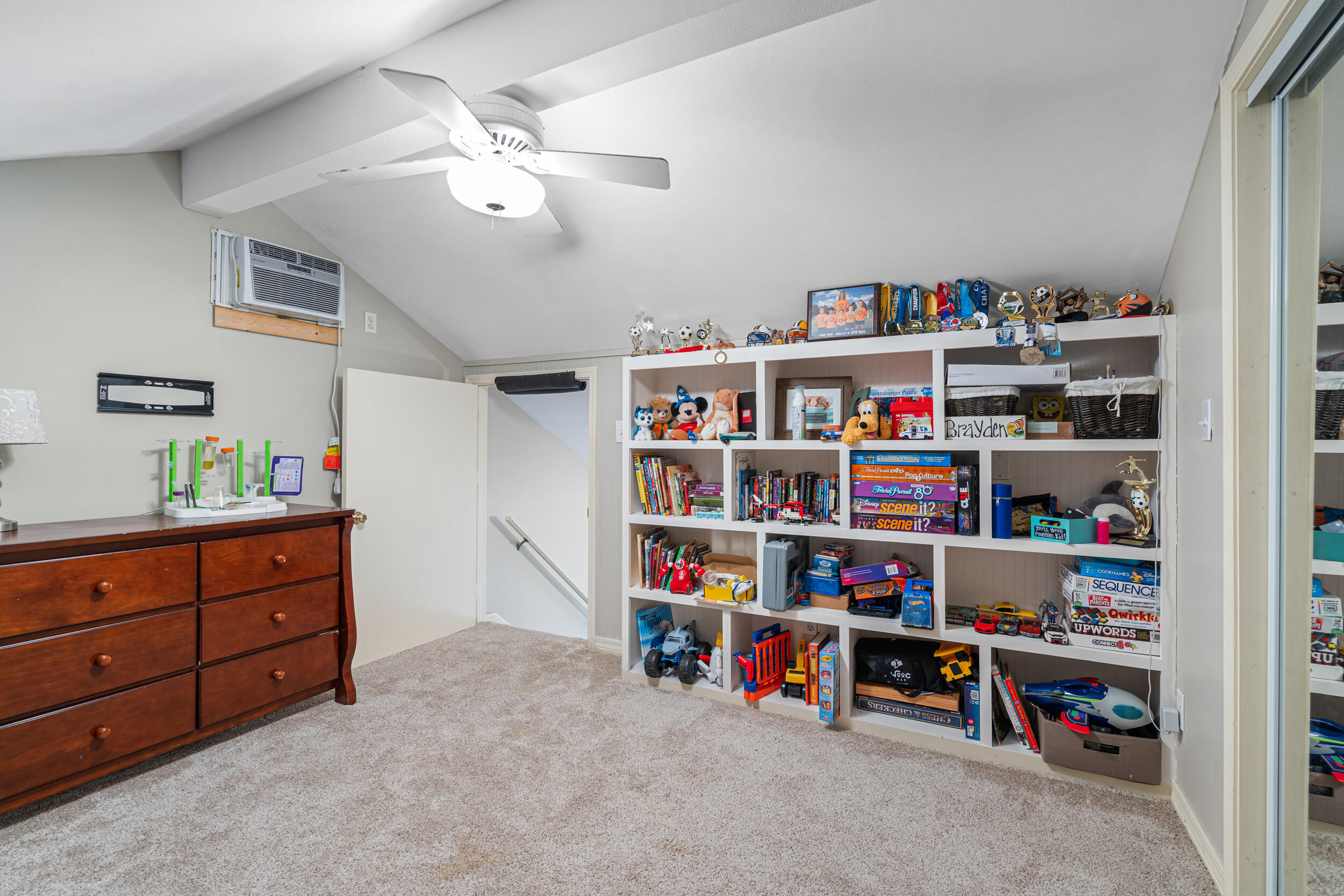 MAGNOLIA BAY CLUB T/H PH I UNIT 104 - Residential