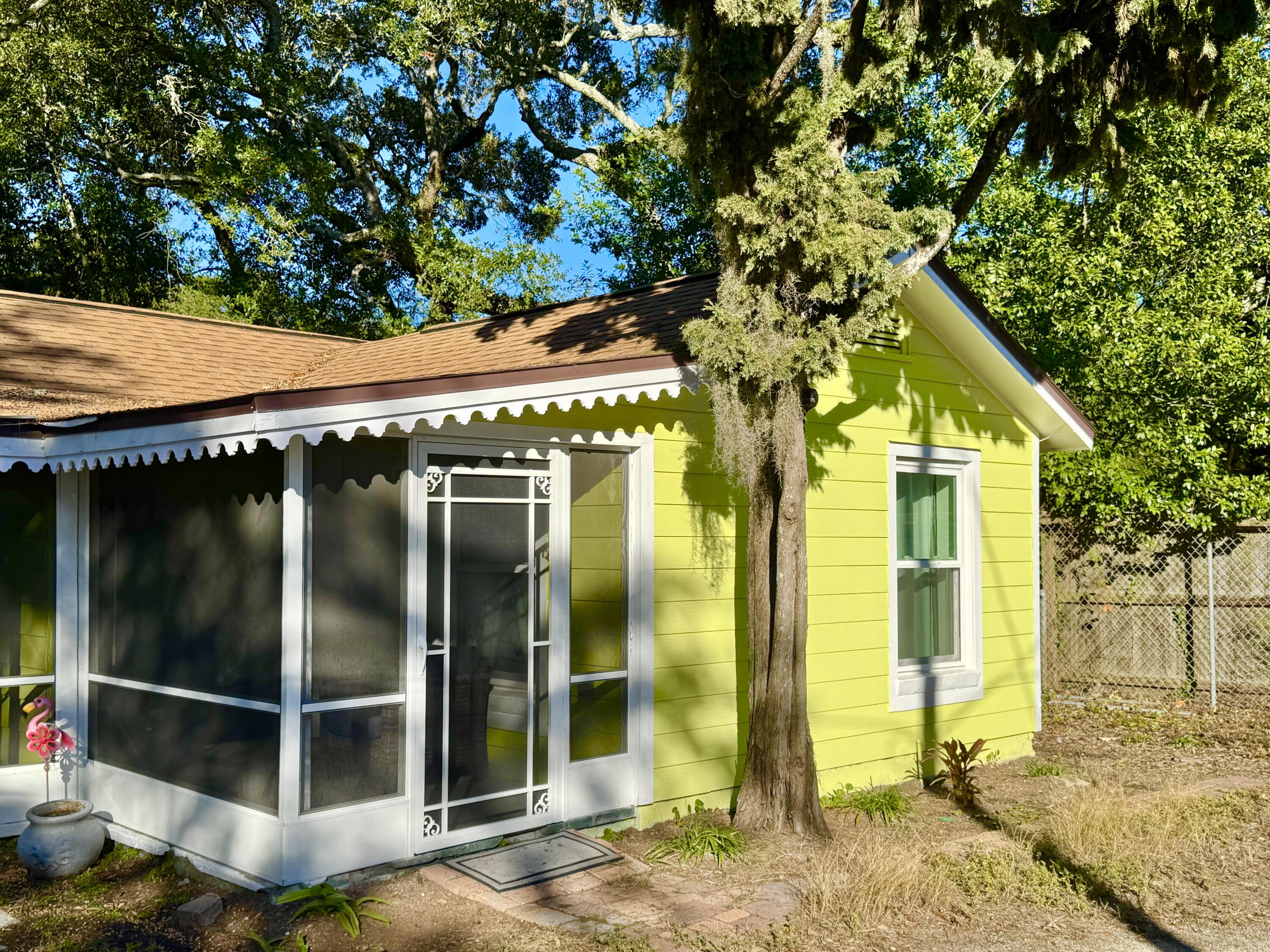 Greater Camp Walton / Downtown FWB - Residential Lease