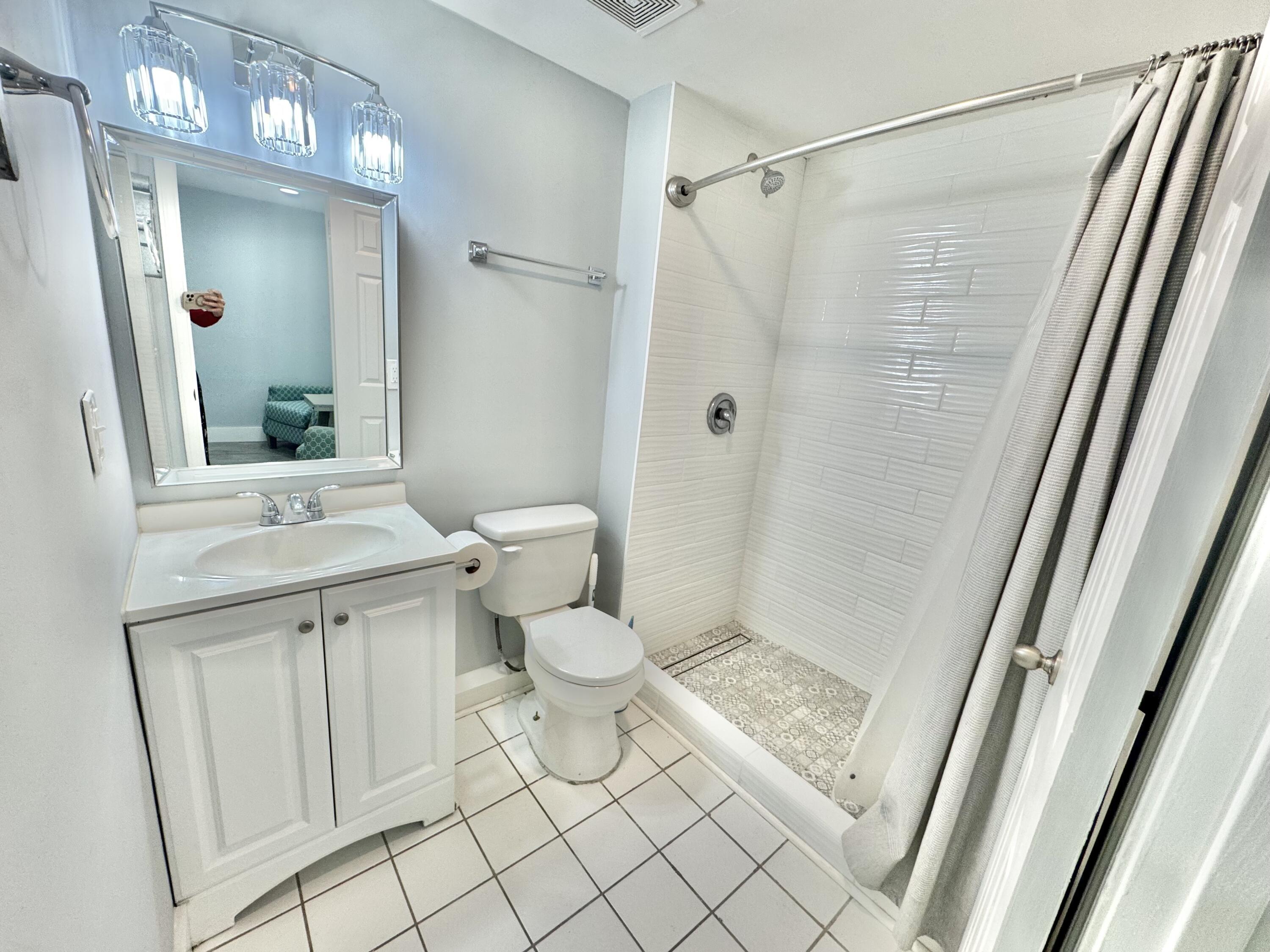 Greater Camp Walton / Downtown FWB - Residential Lease