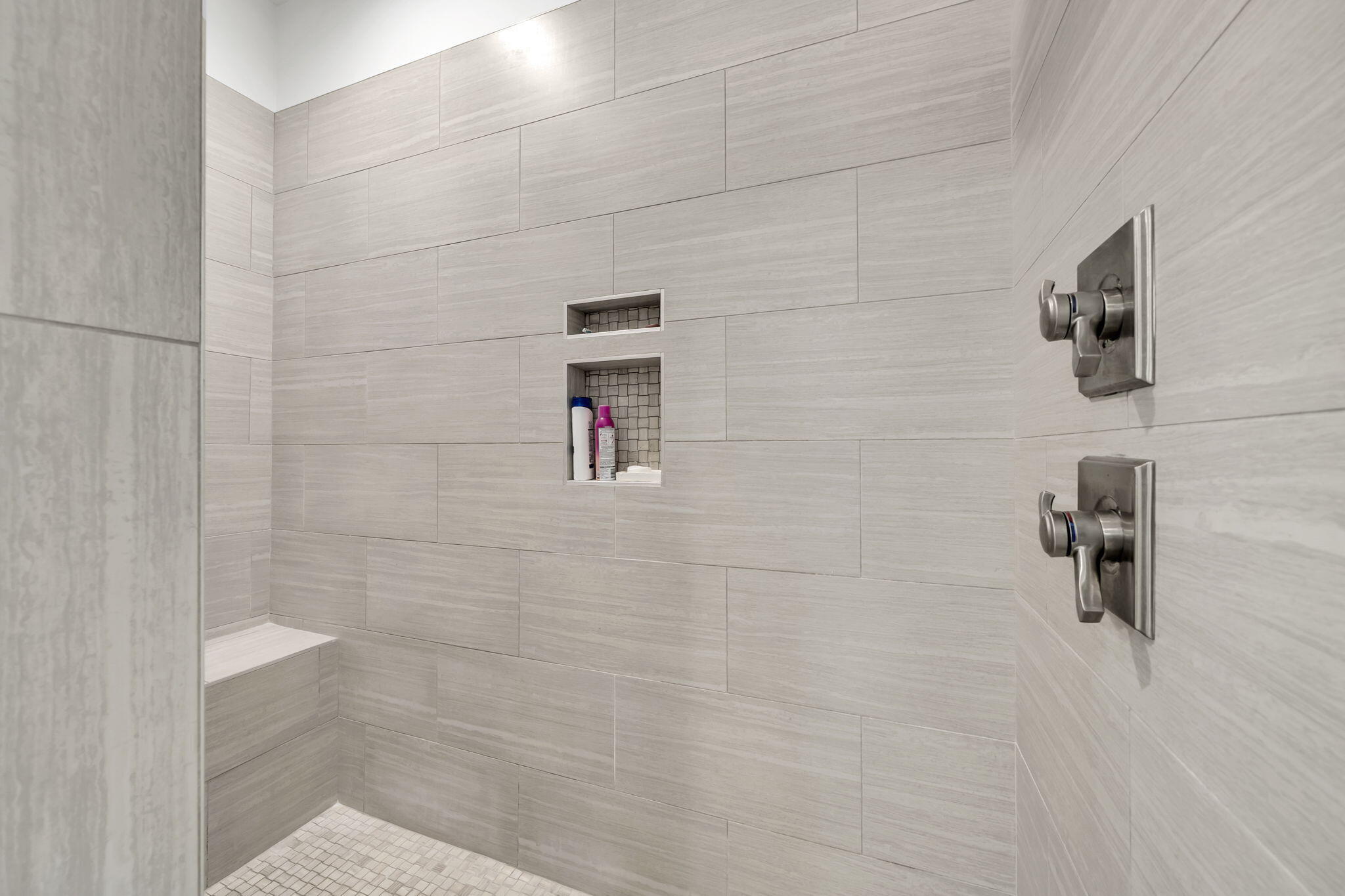 CREEKWATER BAY ESTATES UNREC - Residential