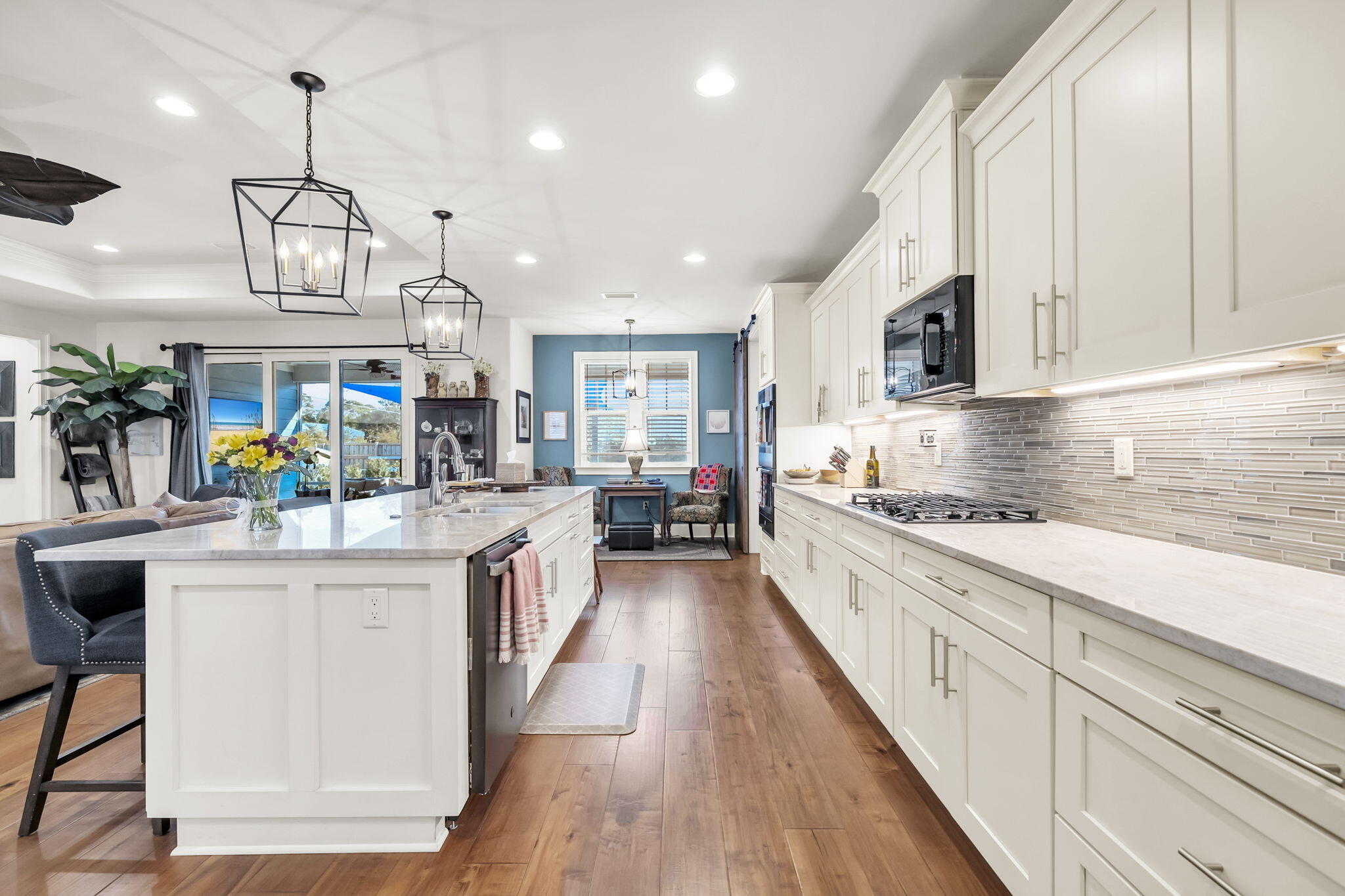 CREEKWATER BAY ESTATES UNREC - Residential