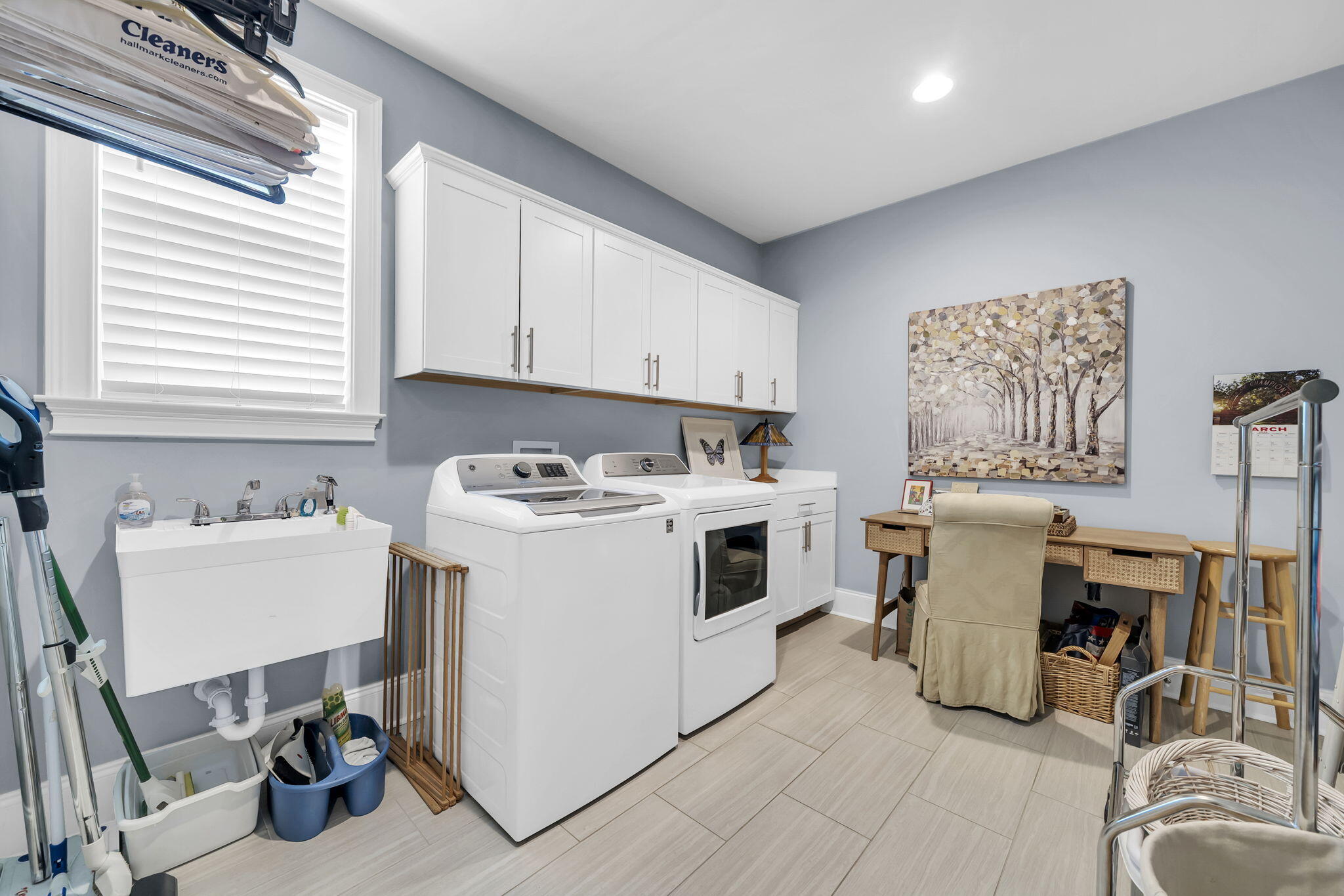 CREEKWATER BAY ESTATES UNREC - Residential