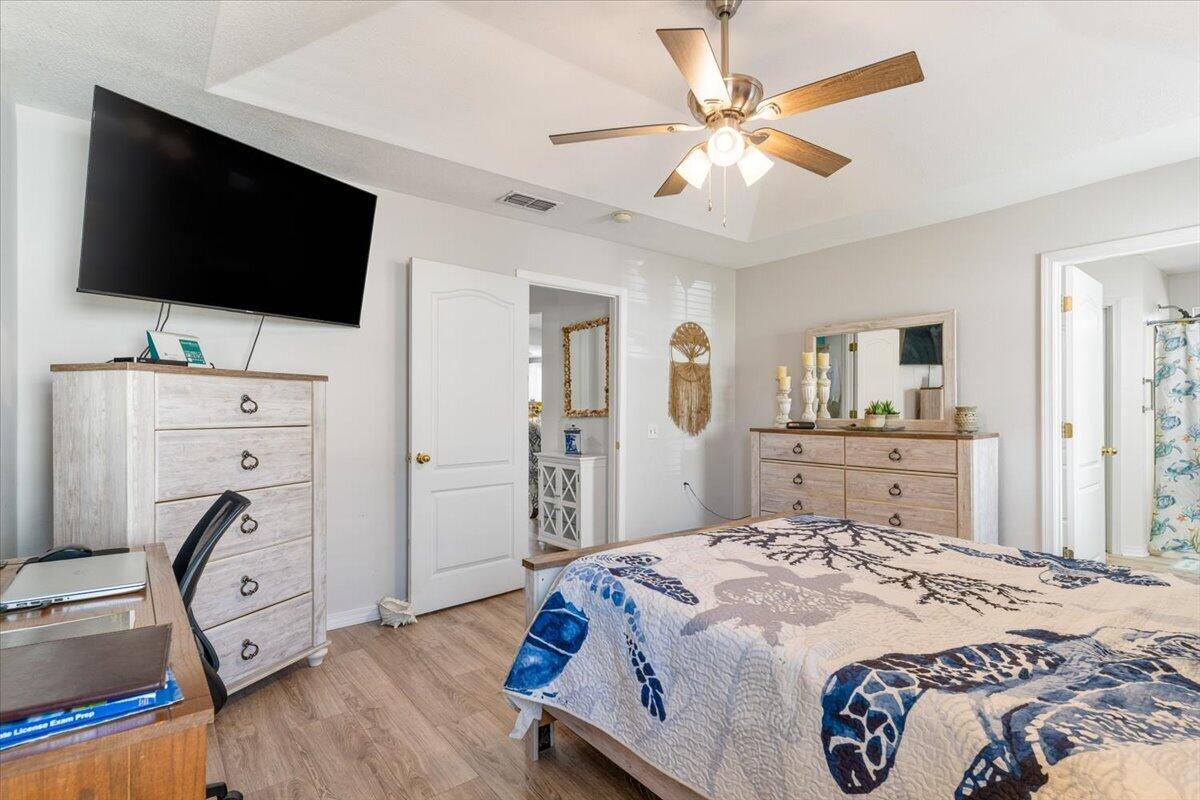 SHADOW LAKES - Residential