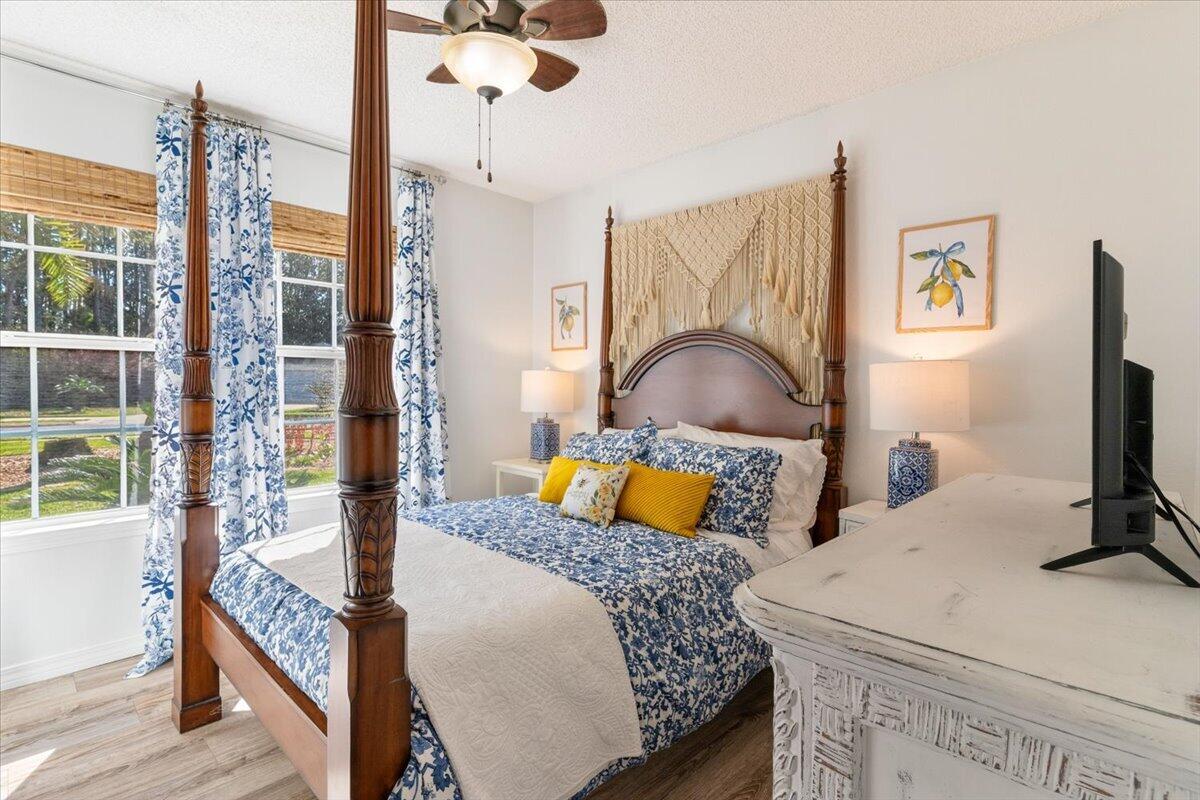 SHADOW LAKES - Residential