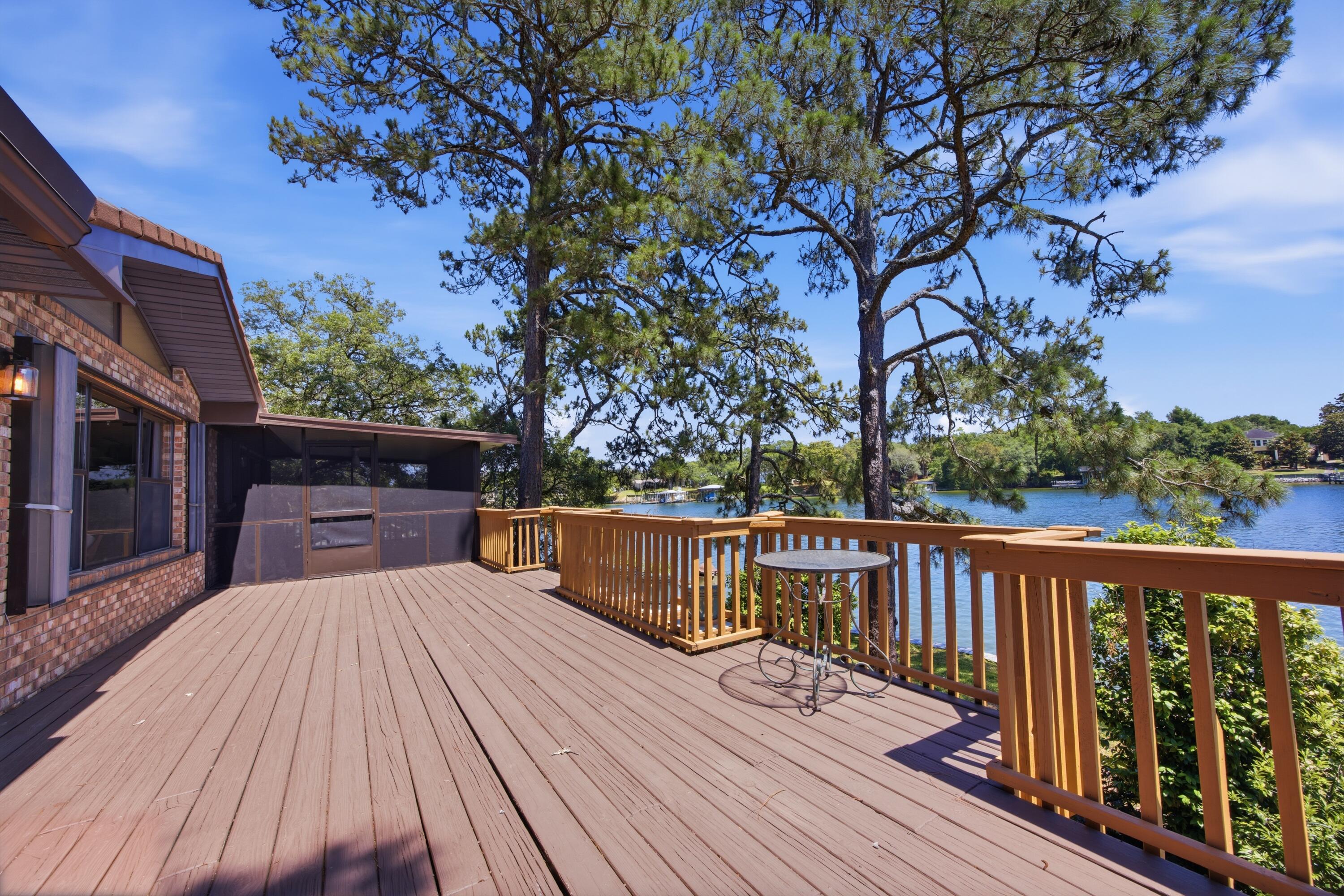 602 Cinco Terrace Lane