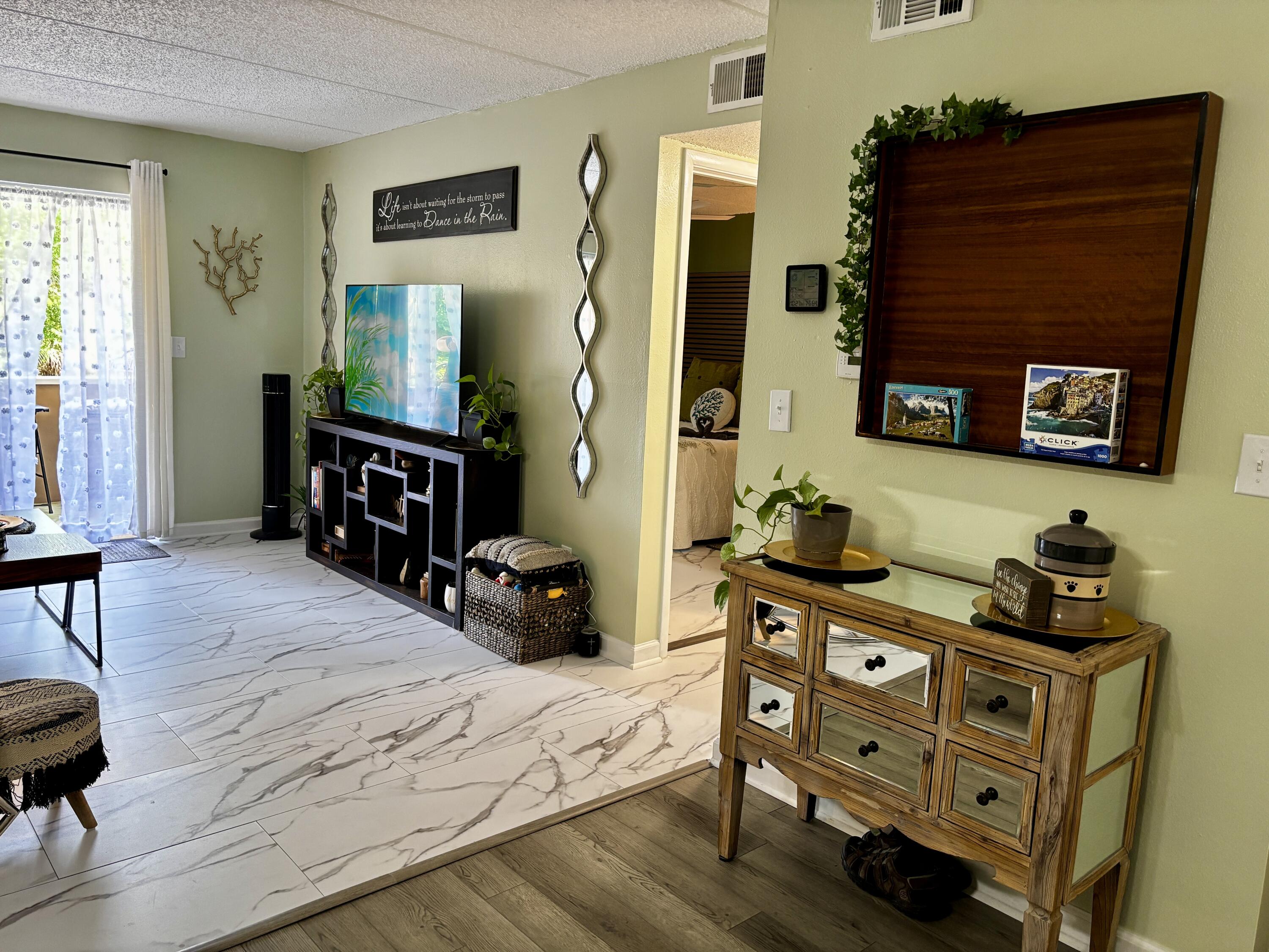 CEDARS CONDO - Residential
