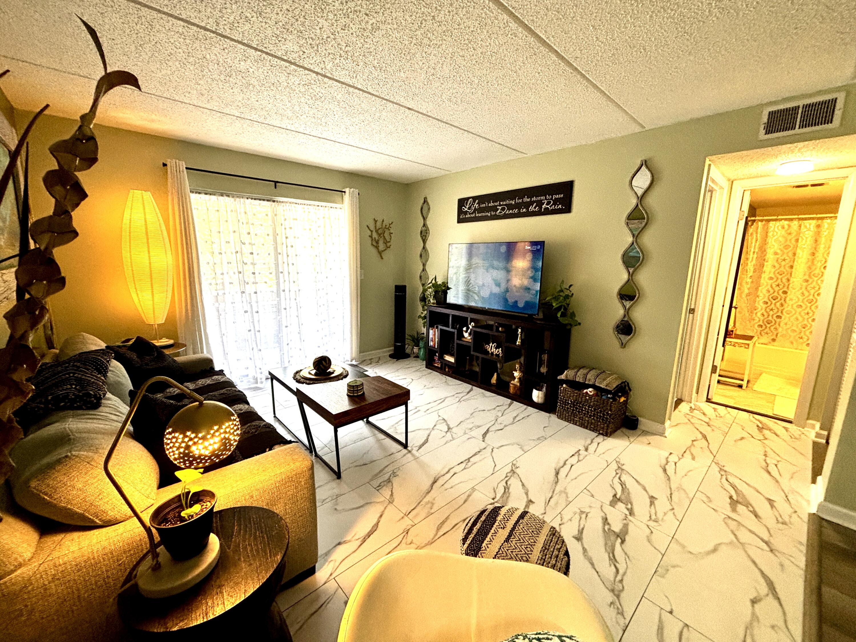 CEDARS CONDO - Residential