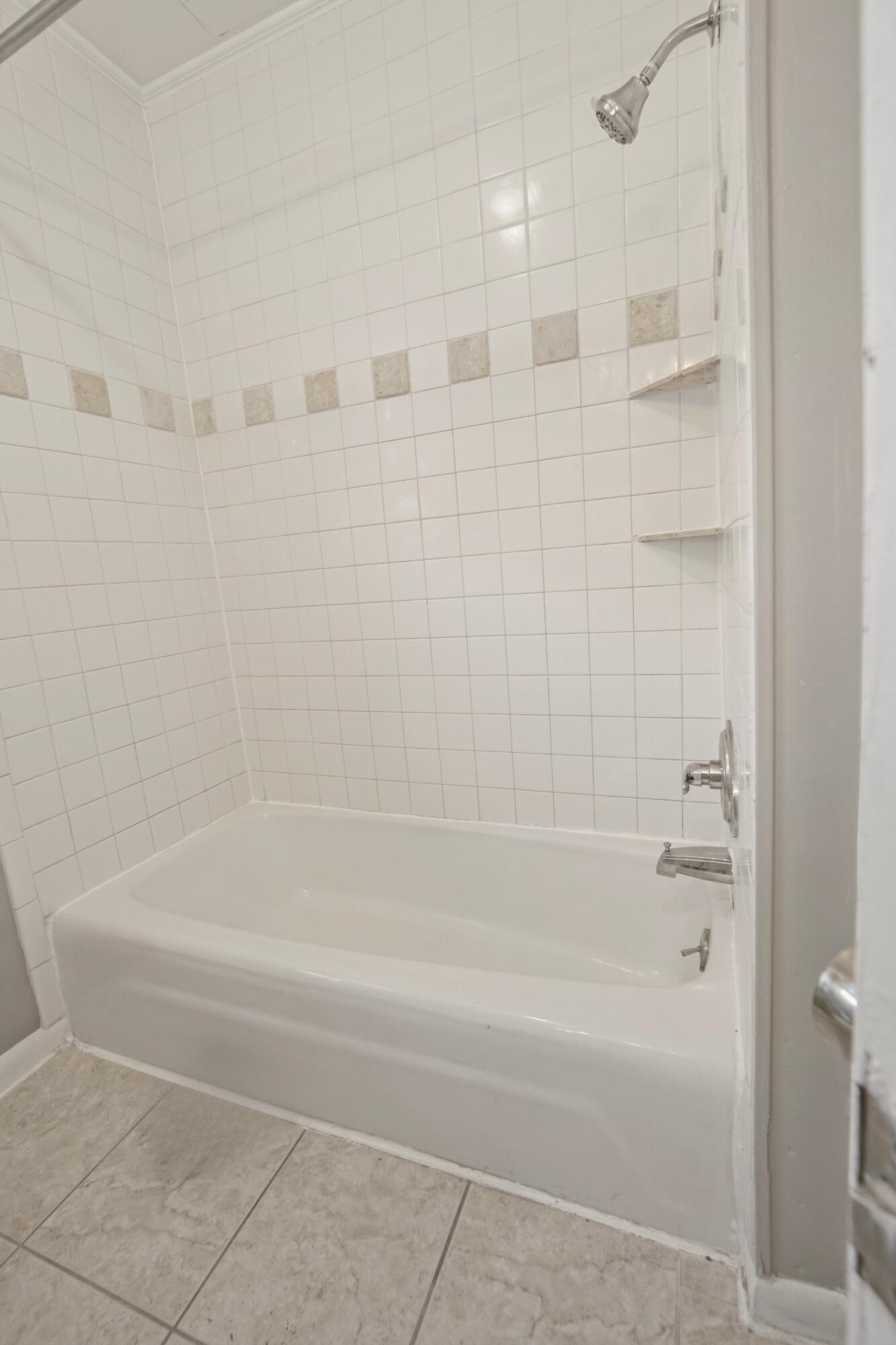 TOWN OF DEFUNIAK SPRINGS - Residential