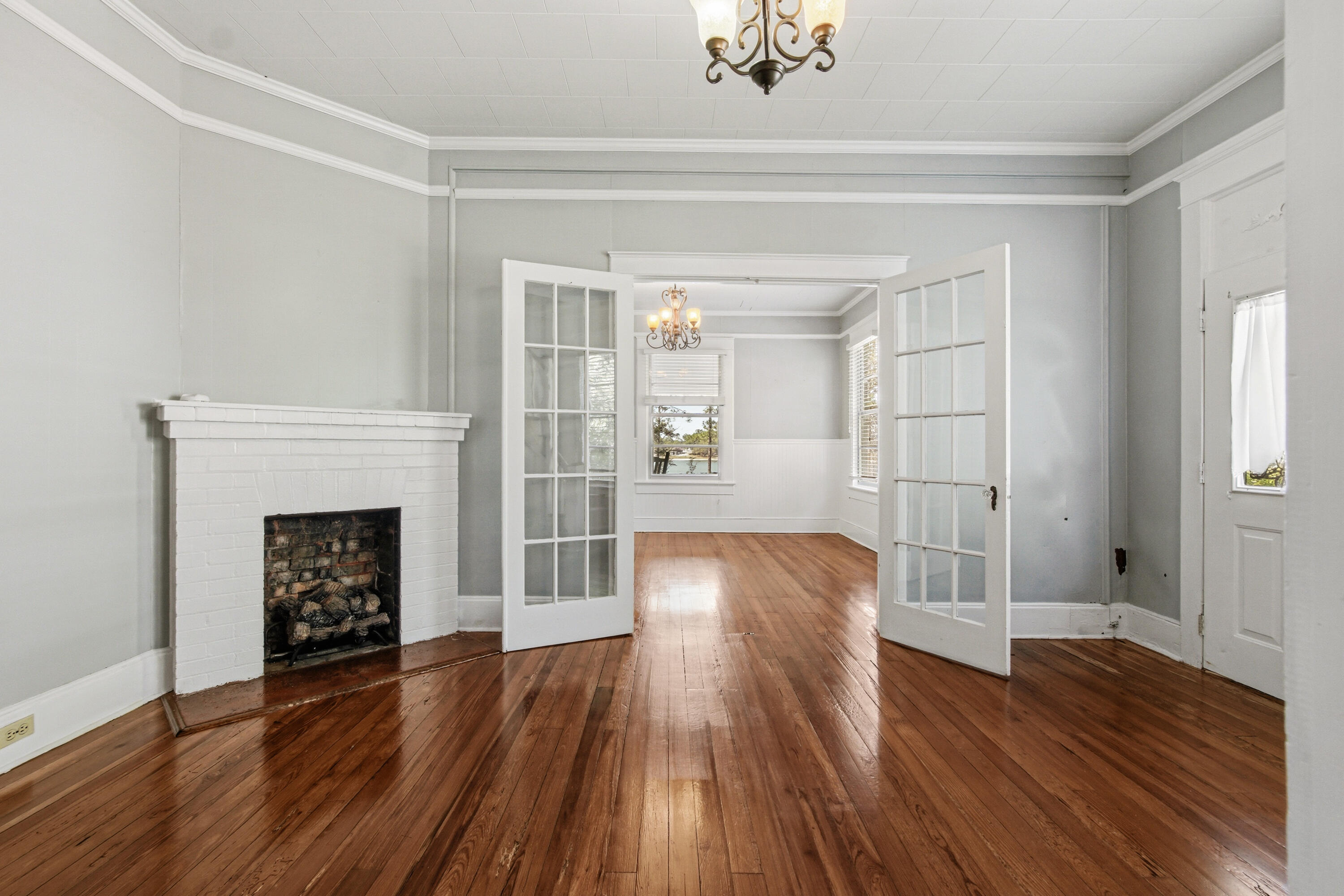 TOWN OF DEFUNIAK SPRINGS - Residential