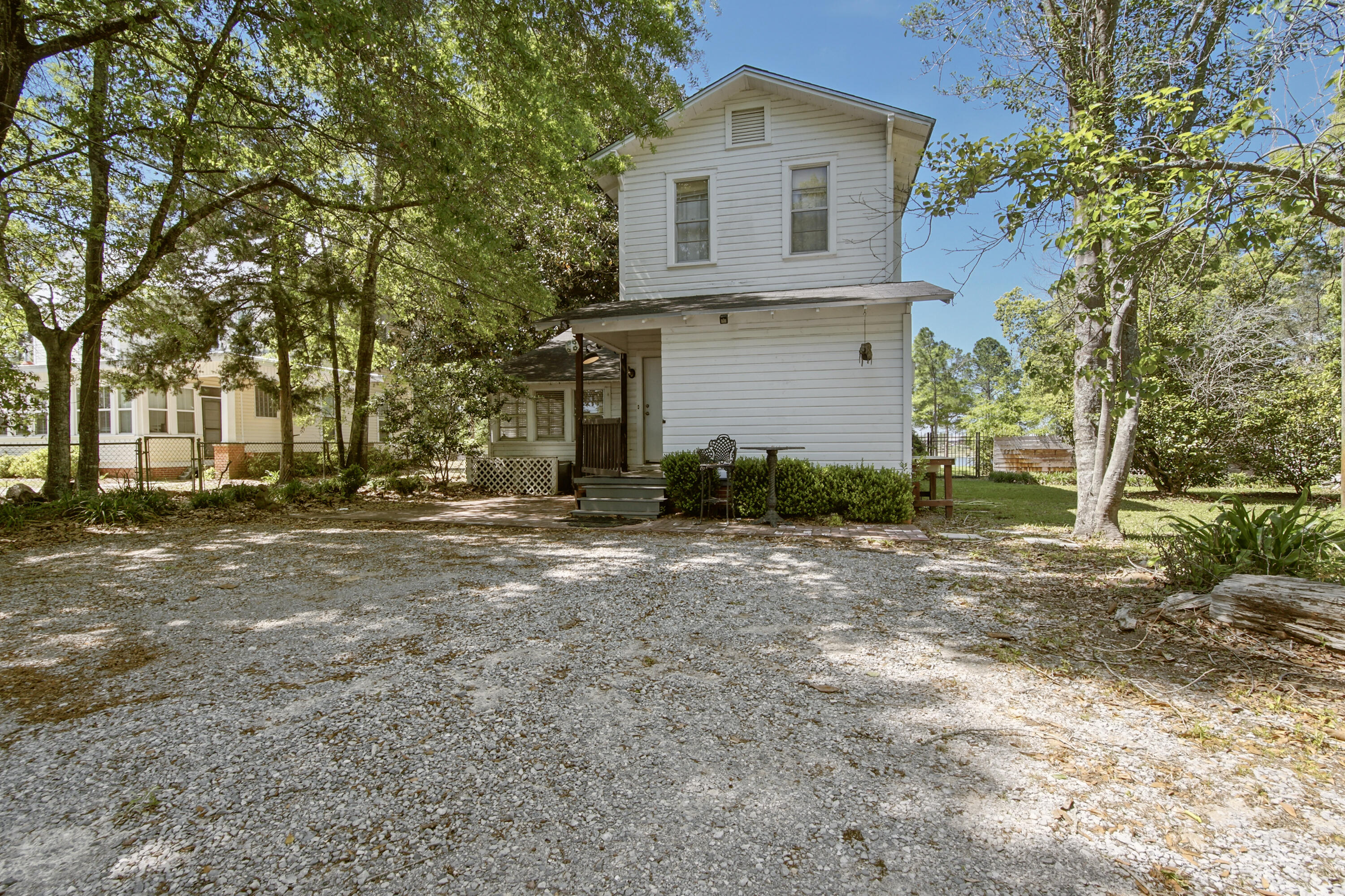 TOWN OF DEFUNIAK SPRINGS - Residential