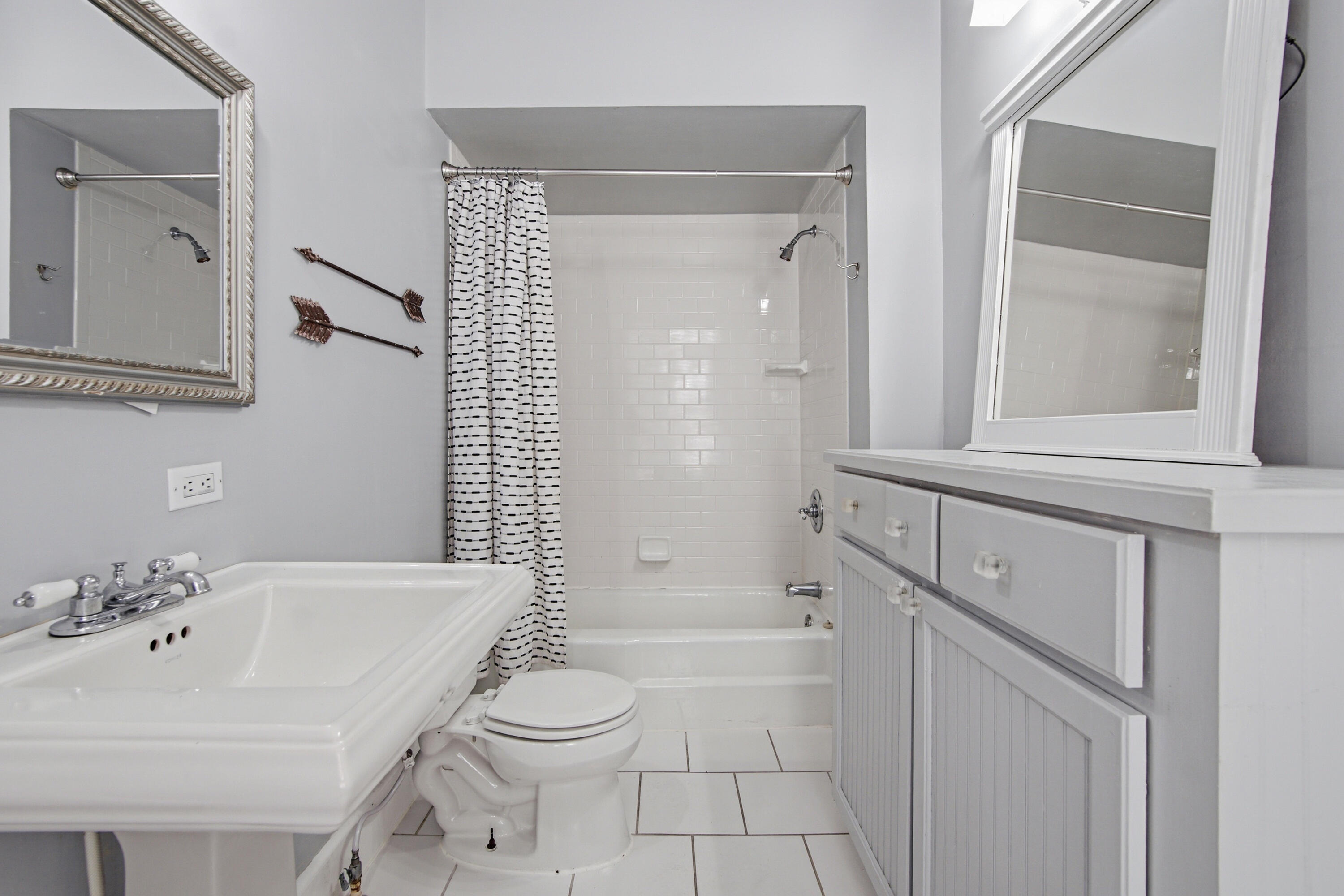 TOWN OF DEFUNIAK SPRINGS - Residential