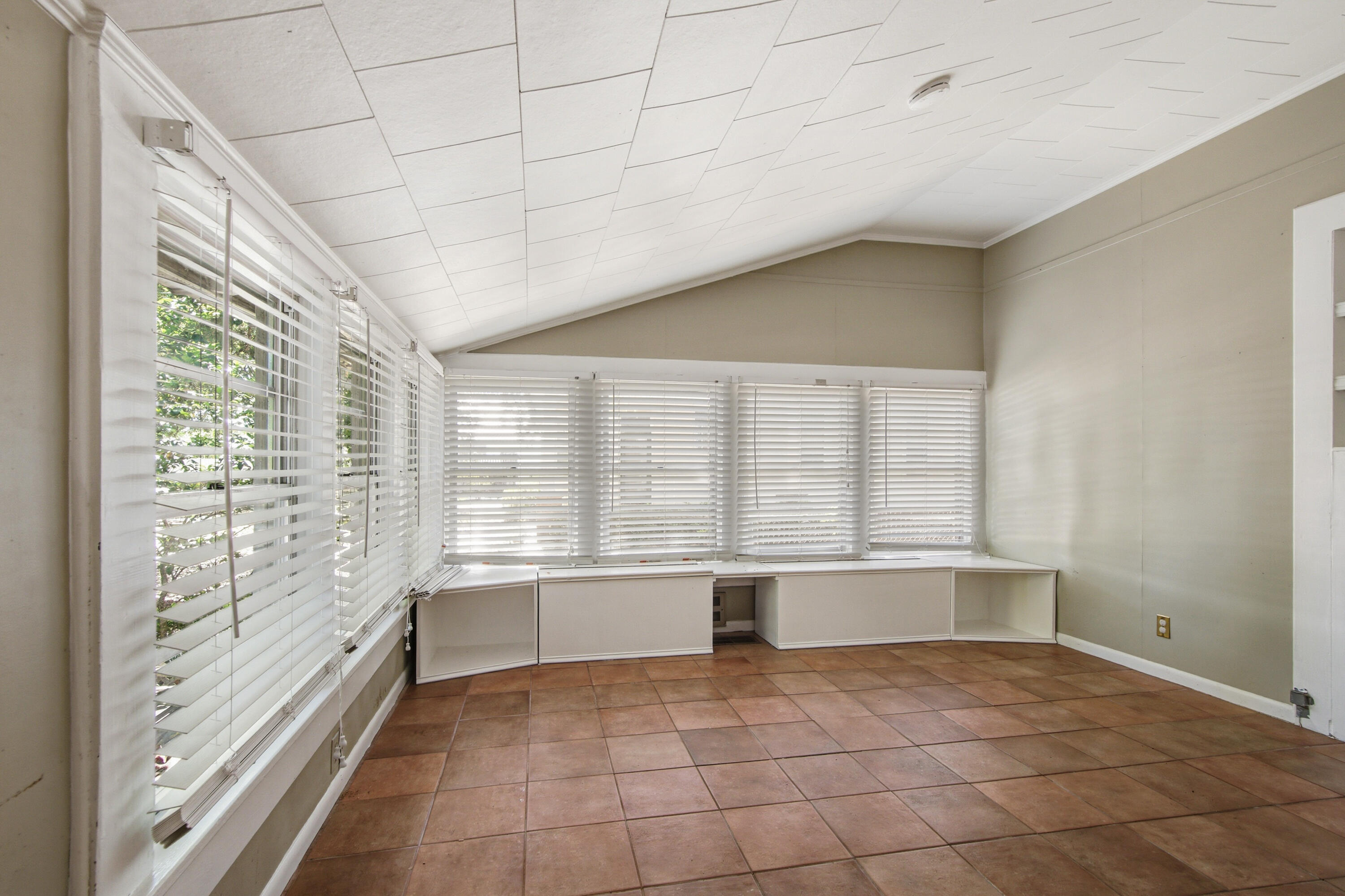 TOWN OF DEFUNIAK SPRINGS - Residential