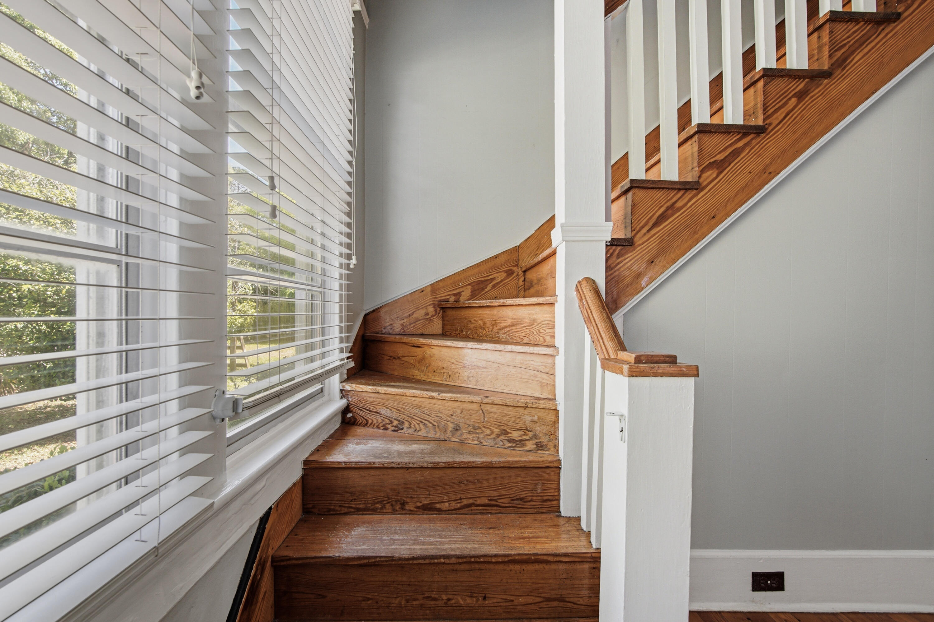 TOWN OF DEFUNIAK SPRINGS - Residential