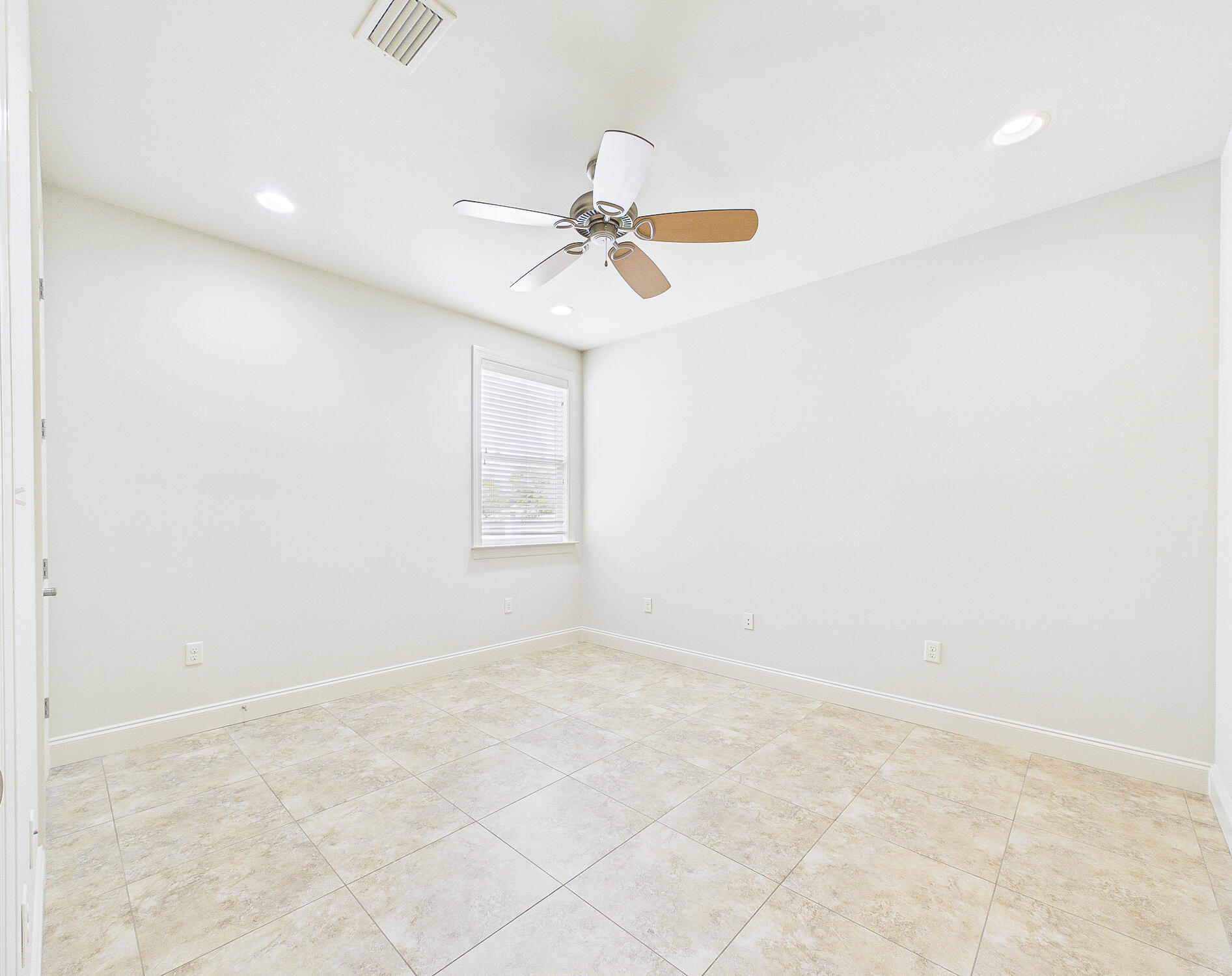 MARINA LANDING - Residential