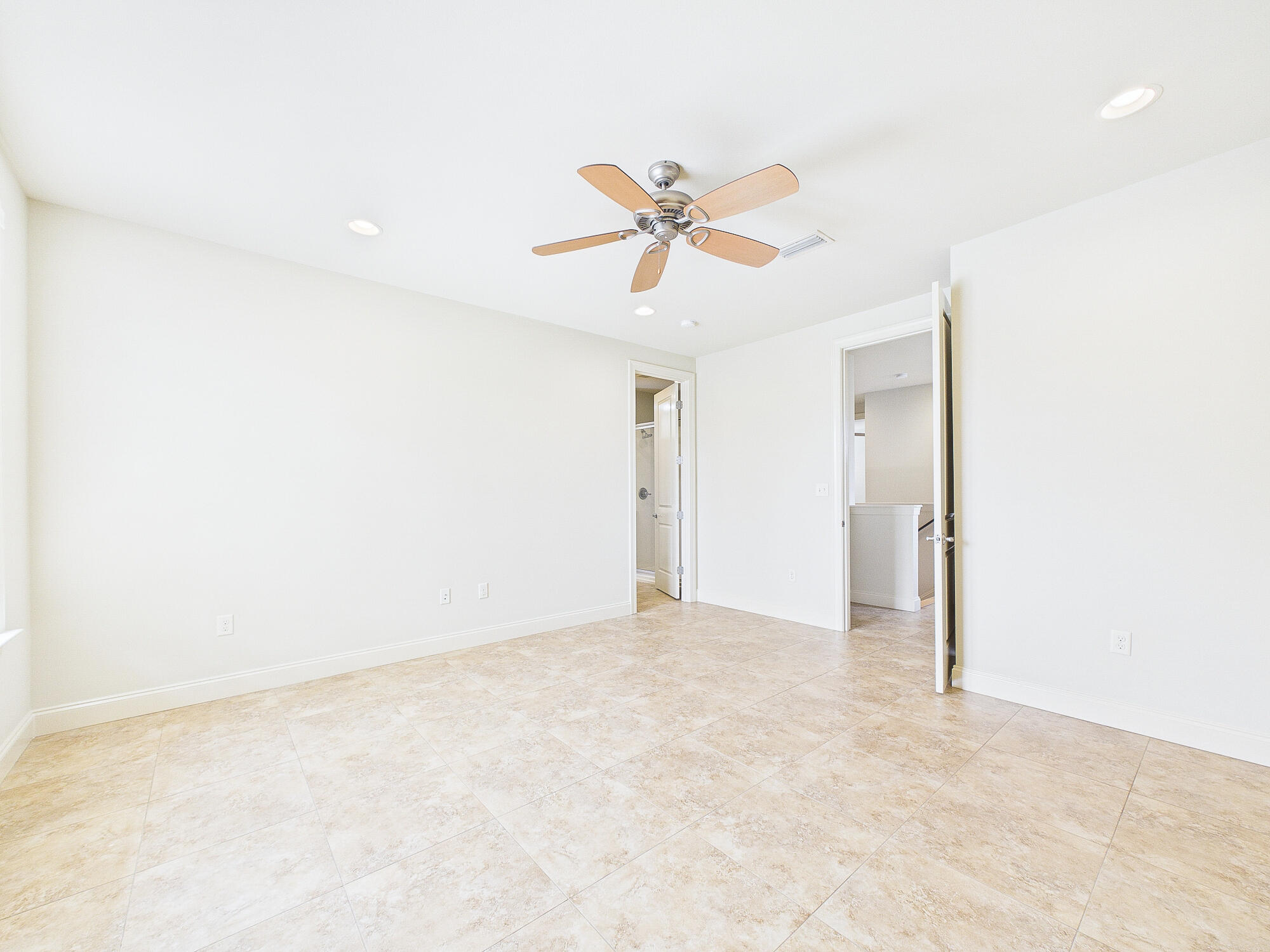 MARINA LANDING - Residential