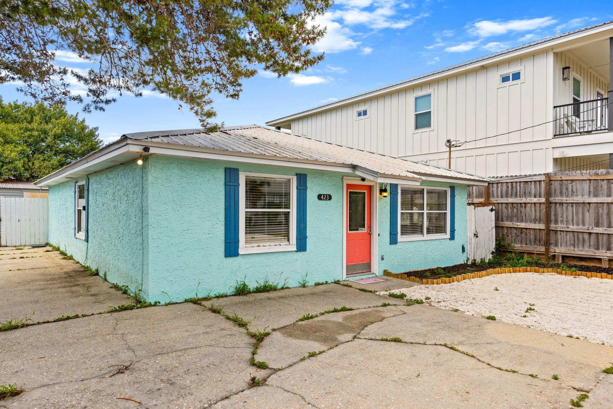 KISKA BEACH 1ST ADDN - Residential