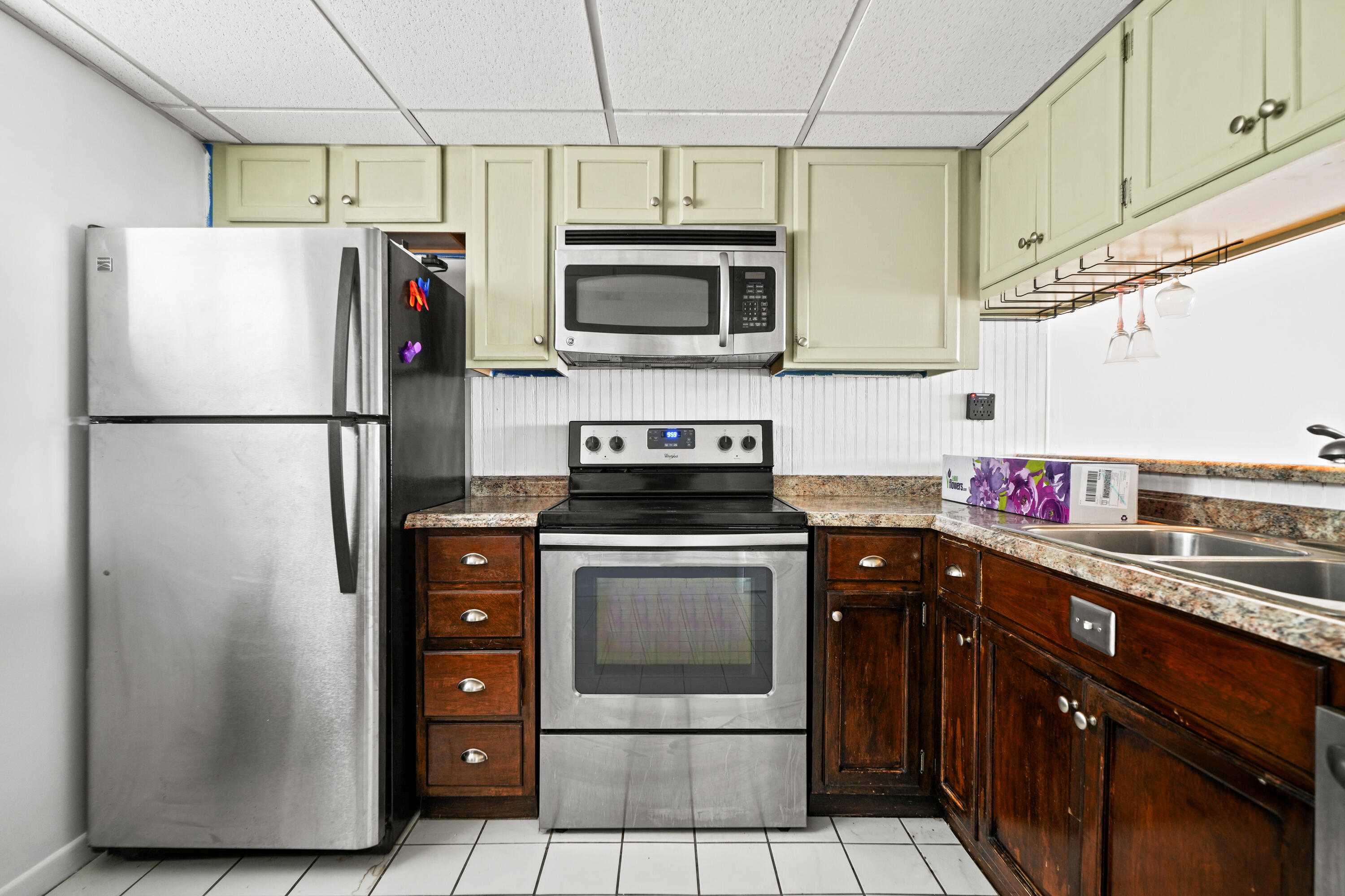 LEISURE 1 CONDO - Residential