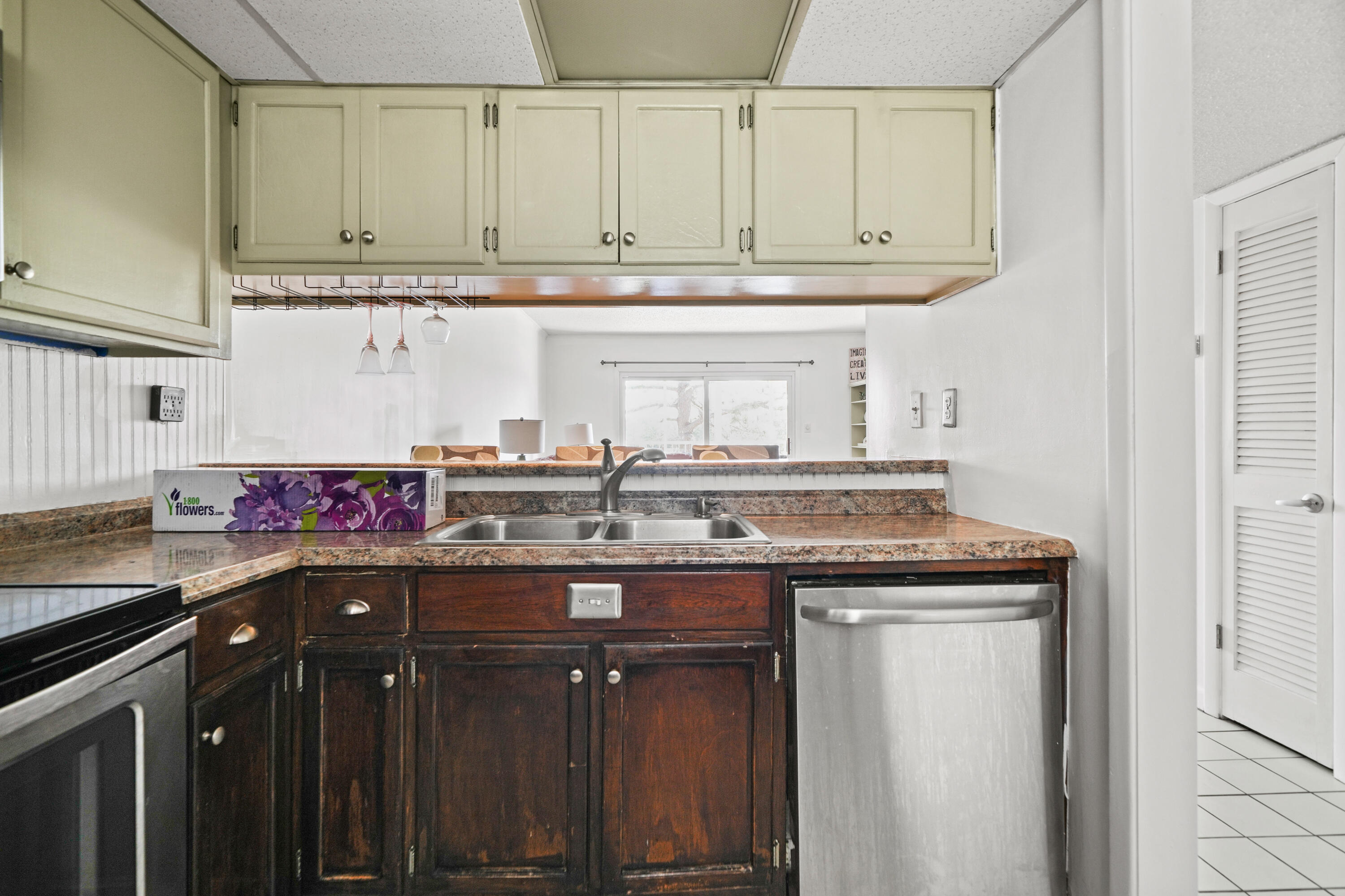 LEISURE 1 CONDO - Residential