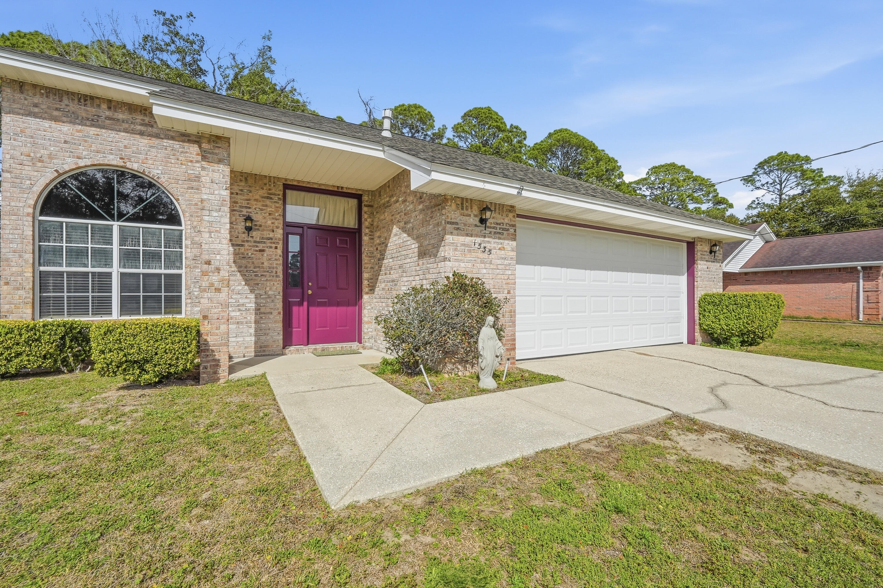 VALPARAISO PINECREST 6 - Residential