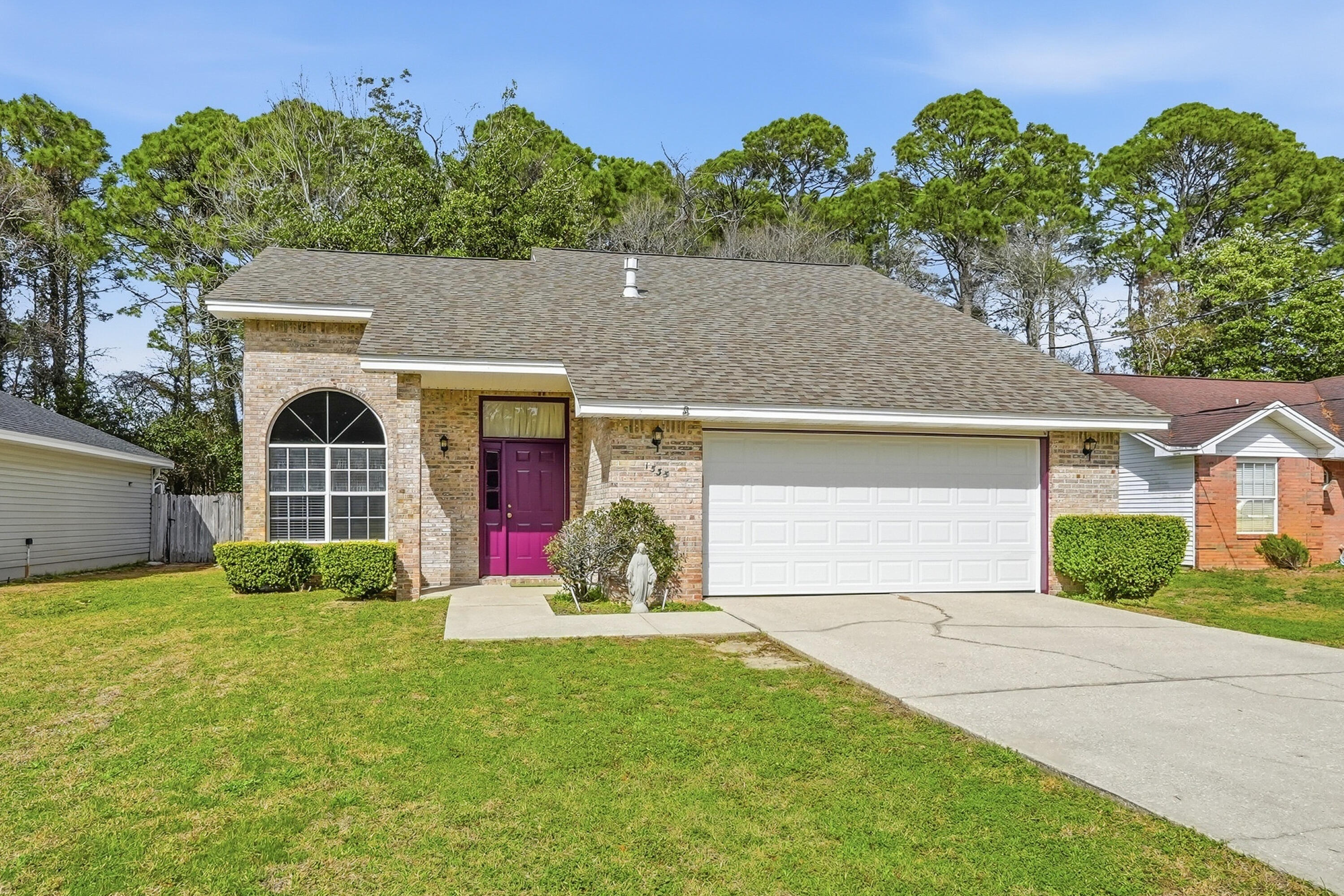 VALPARAISO PINECREST 6 - Residential