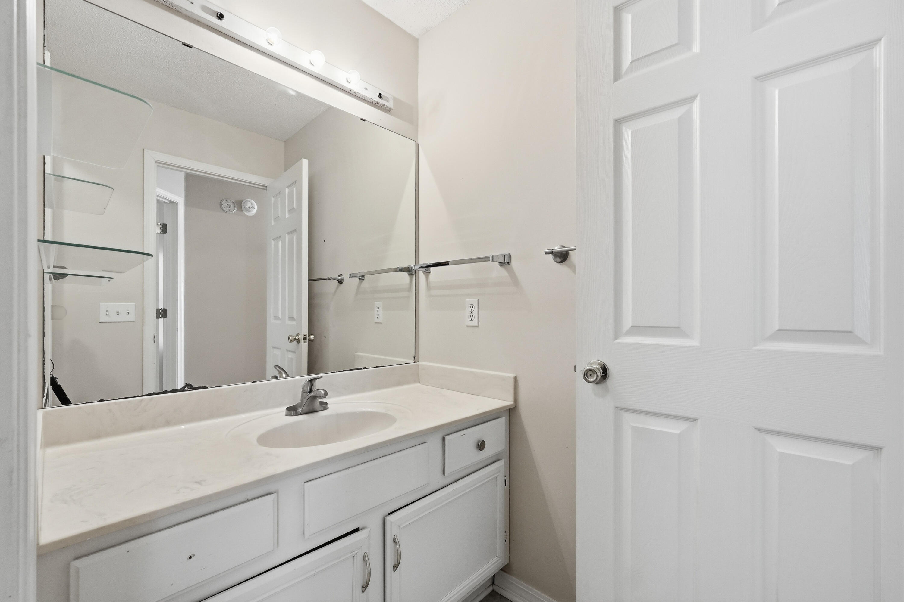 VALPARAISO PINECREST 6 - Residential