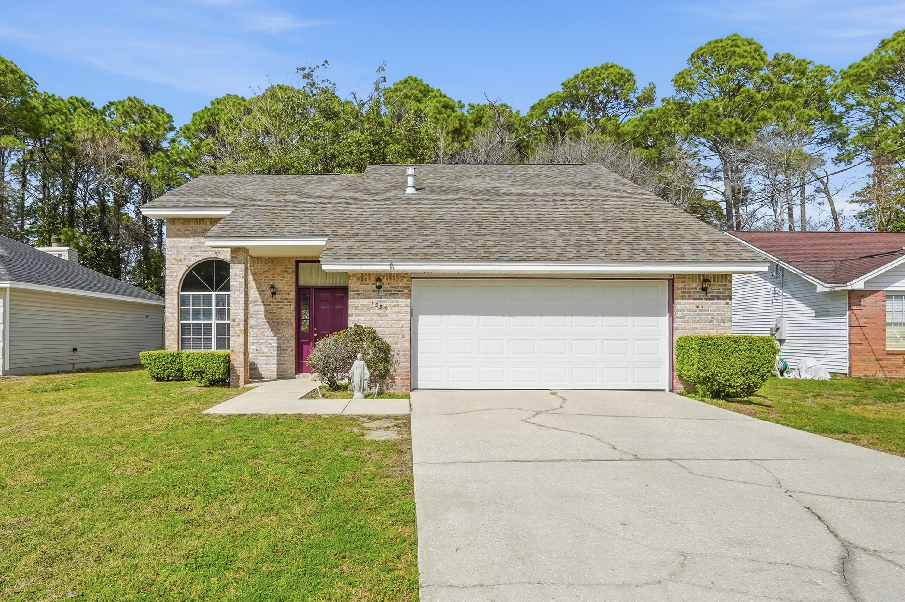 VALPARAISO PINECREST 6 - Residential