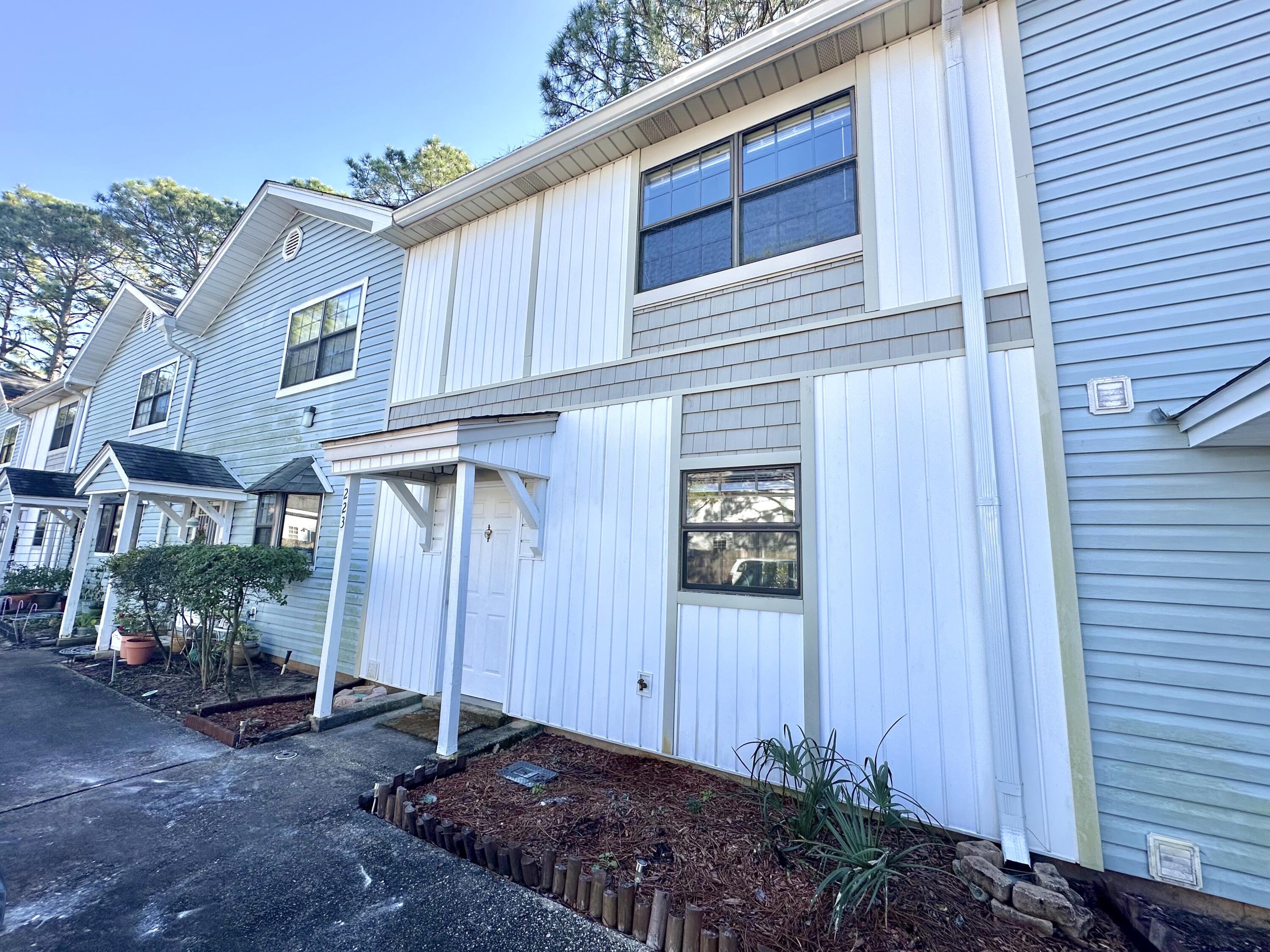 Cambridge Townhome - Residential