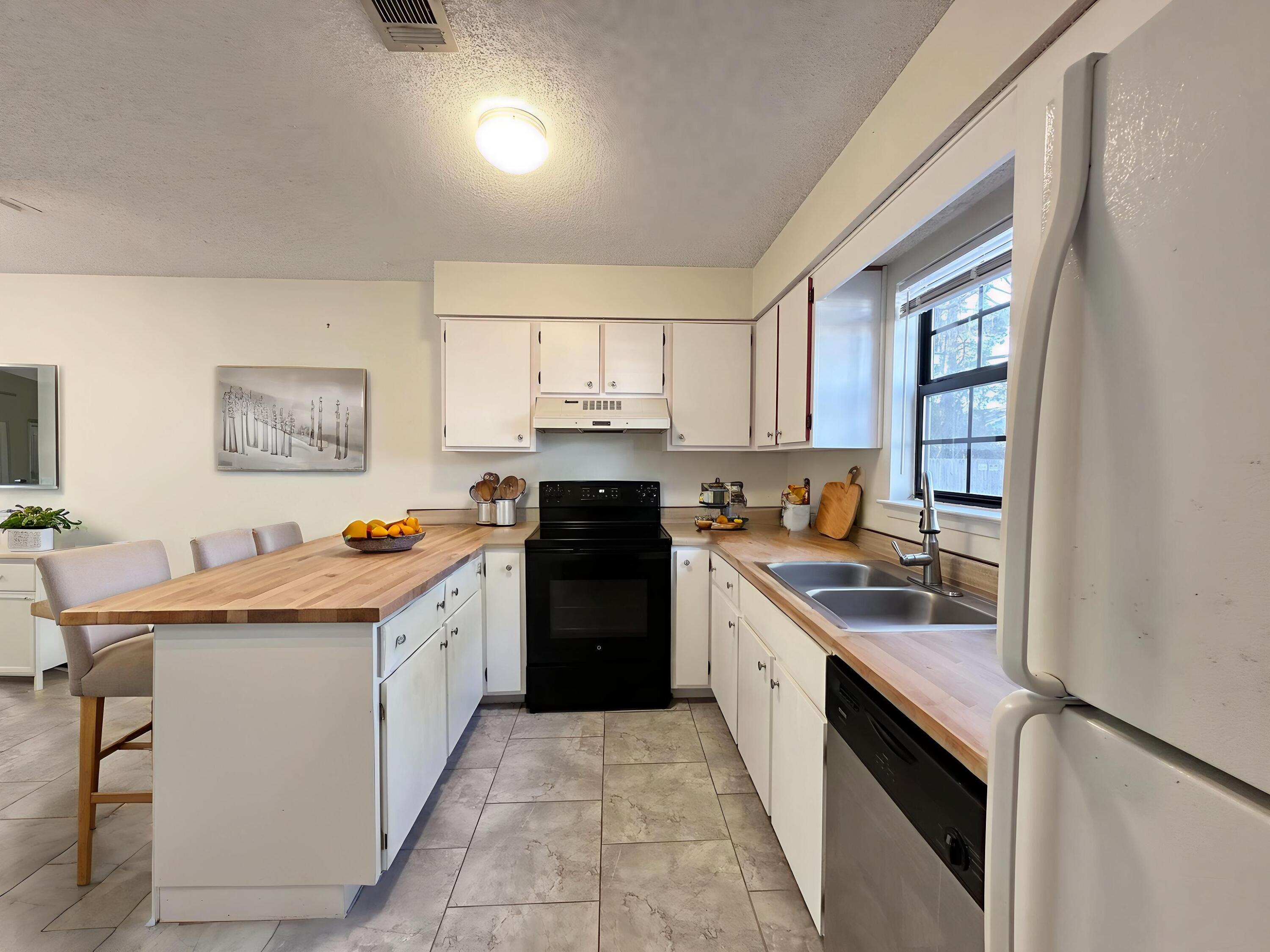 Cambridge Townhome - Residential