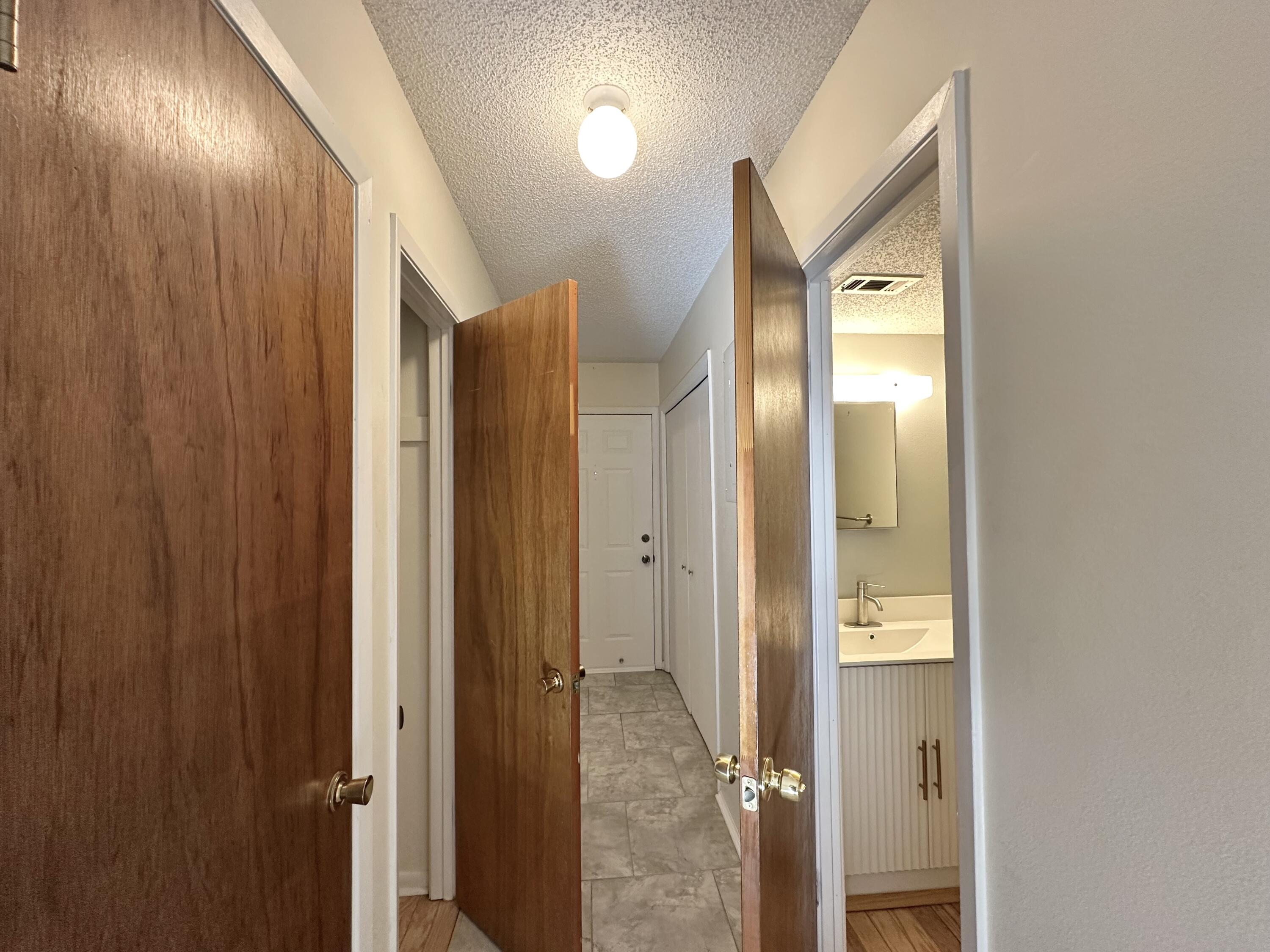 Cambridge Townhome - Residential