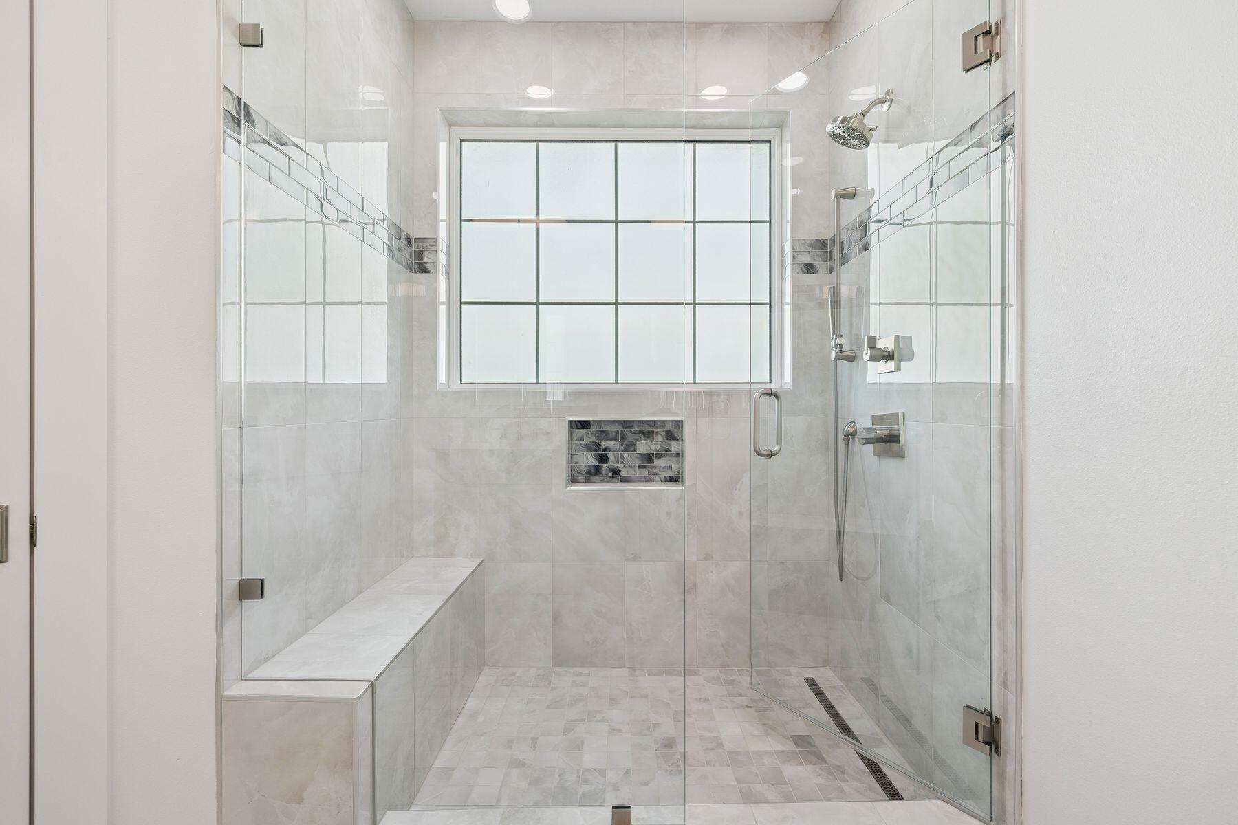 EAGLE BAY - Residential