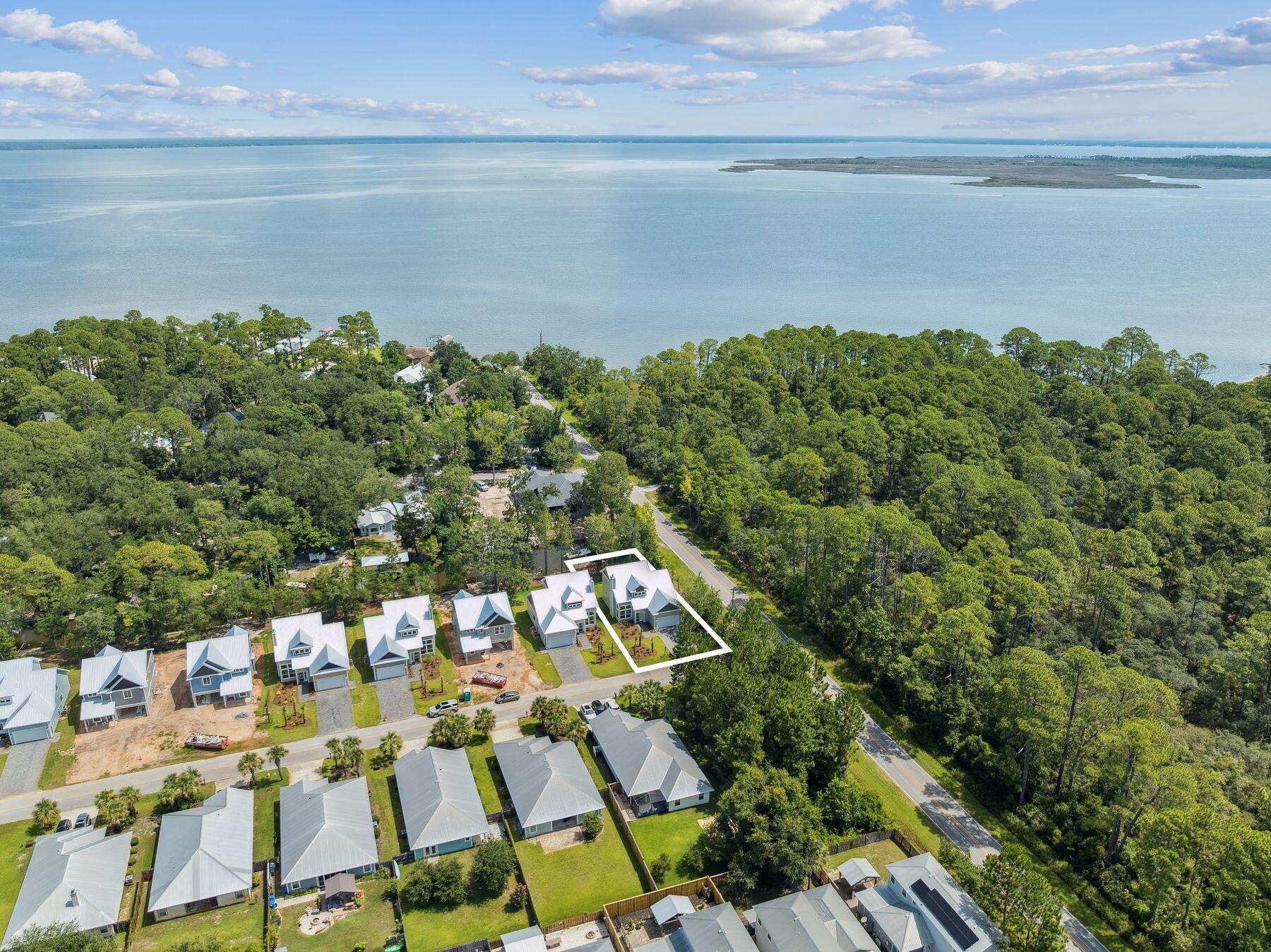 EAGLE BAY - Residential