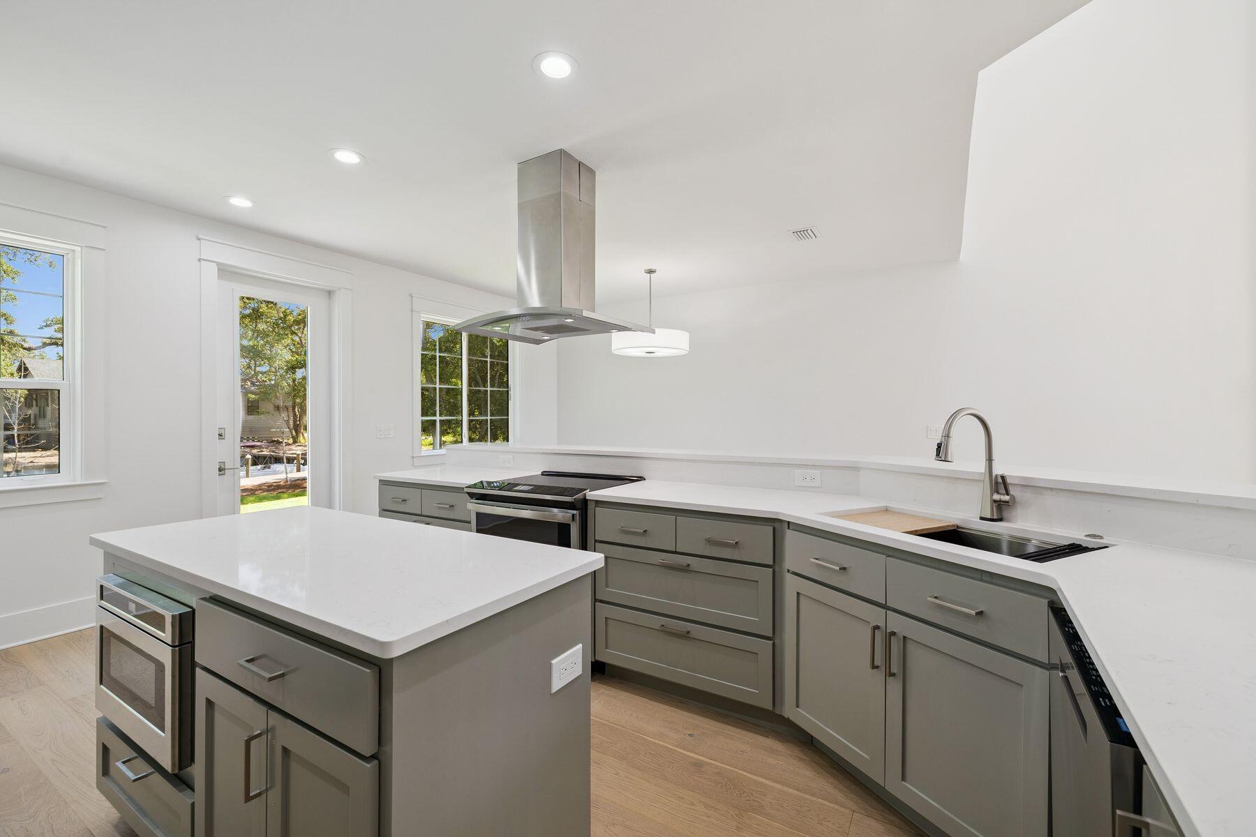 EAGLE BAY - Residential