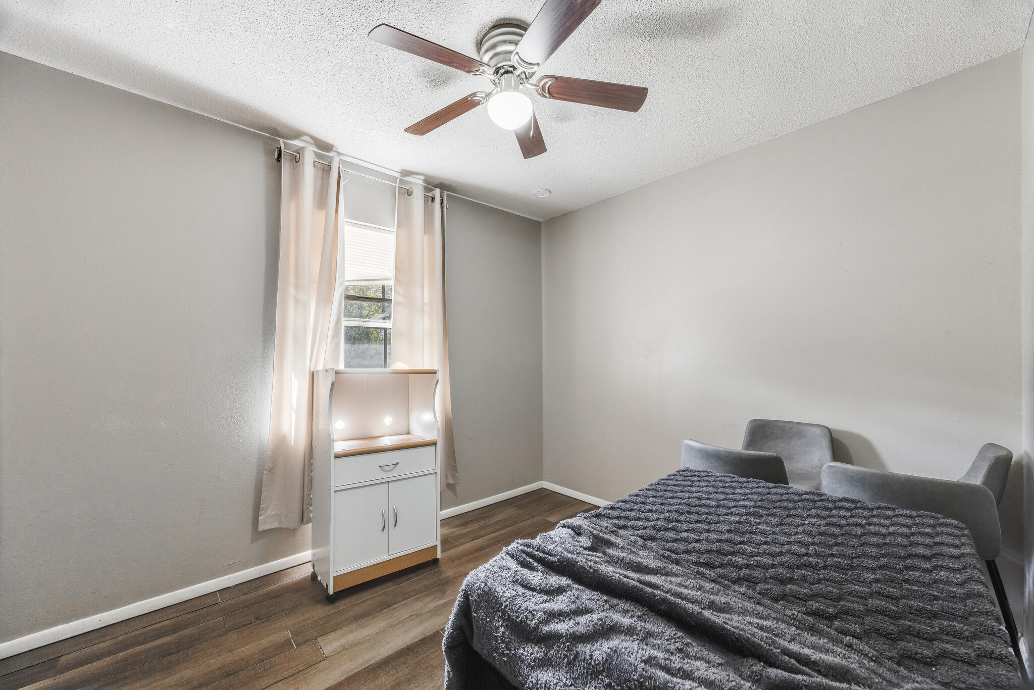 CRESTVIEW - Residential