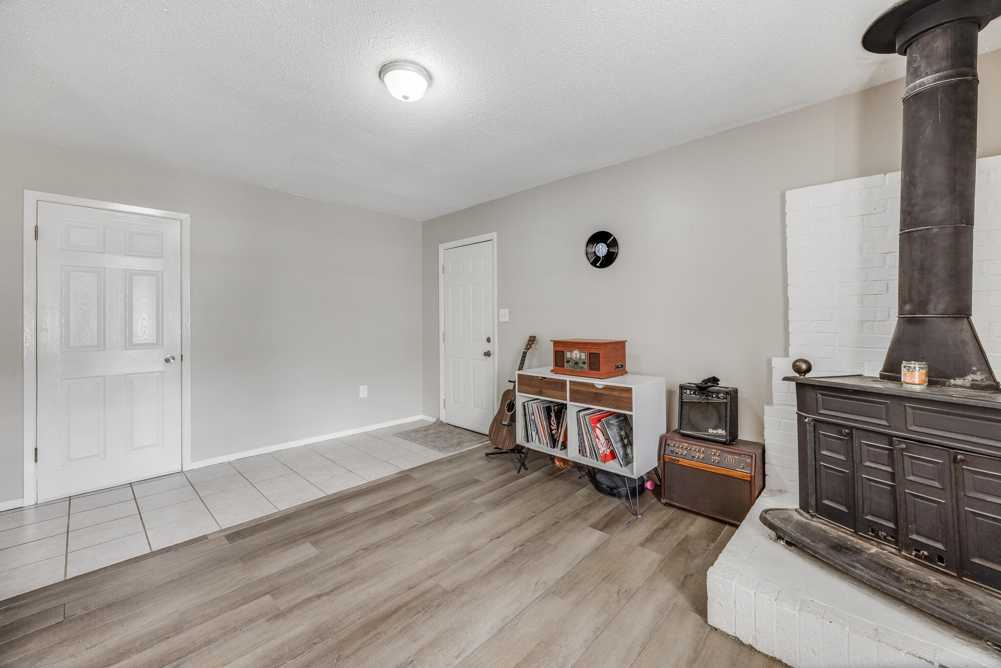 CRESTVIEW - Residential