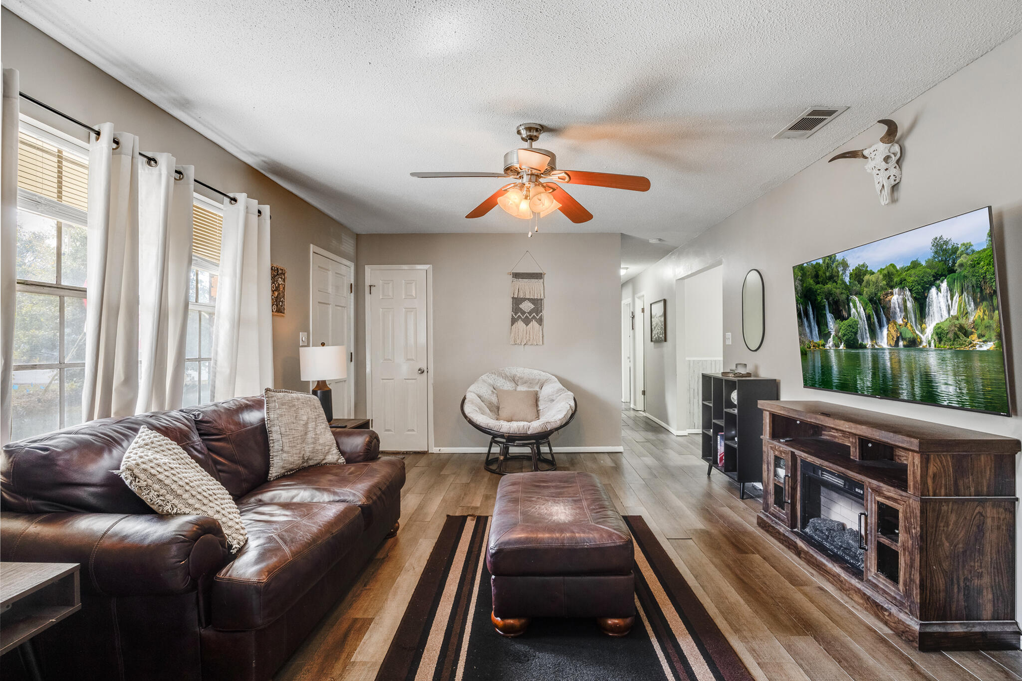 CRESTVIEW - Residential