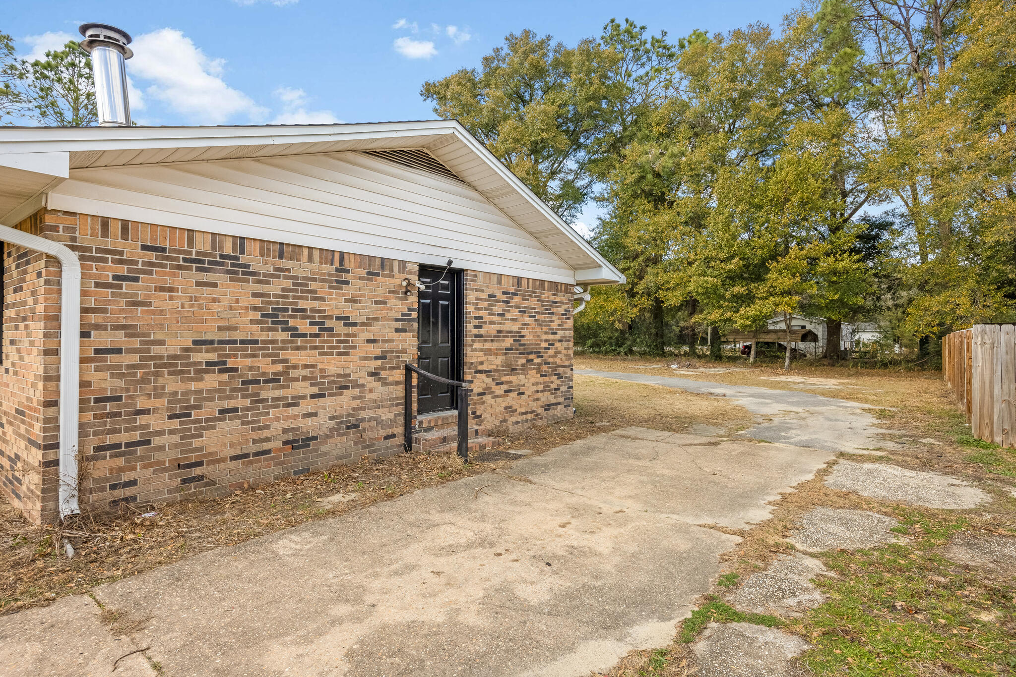 CRESTVIEW - Residential