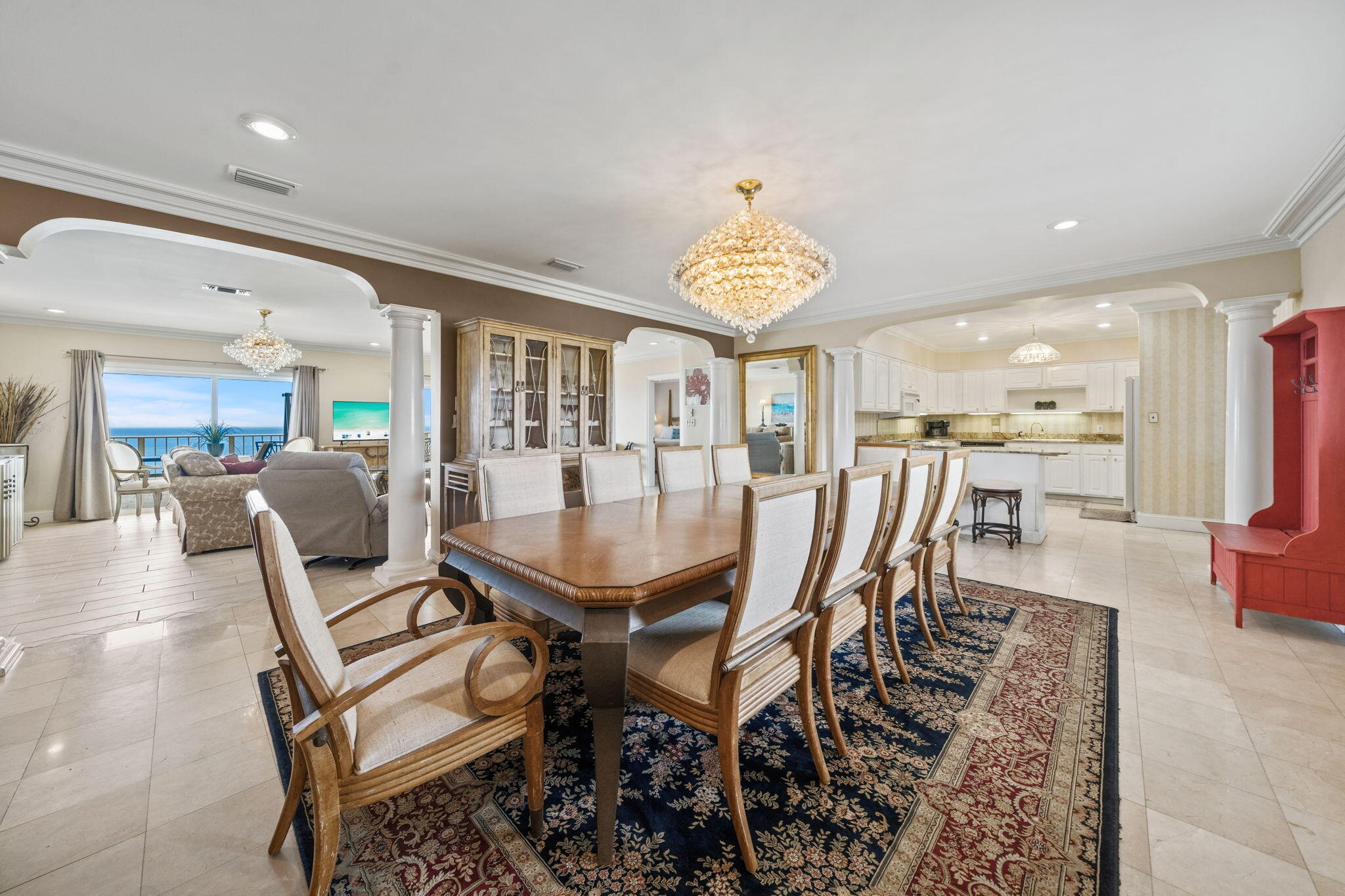 REGENCY TOWERS CONDO - Residential