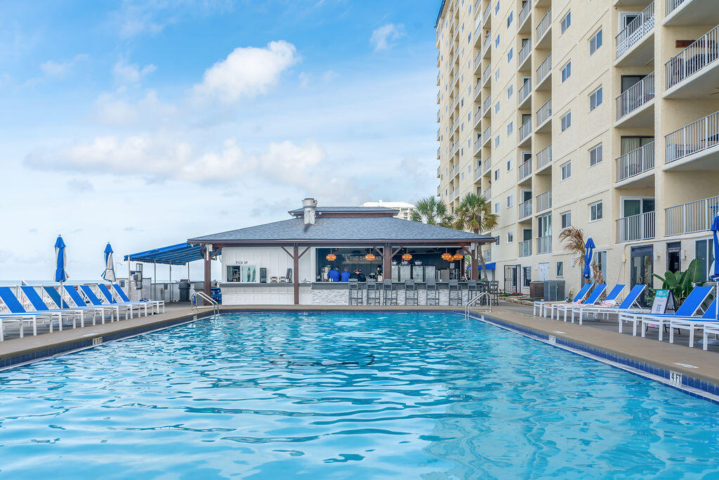 REGENCY TOWERS CONDO - Residential