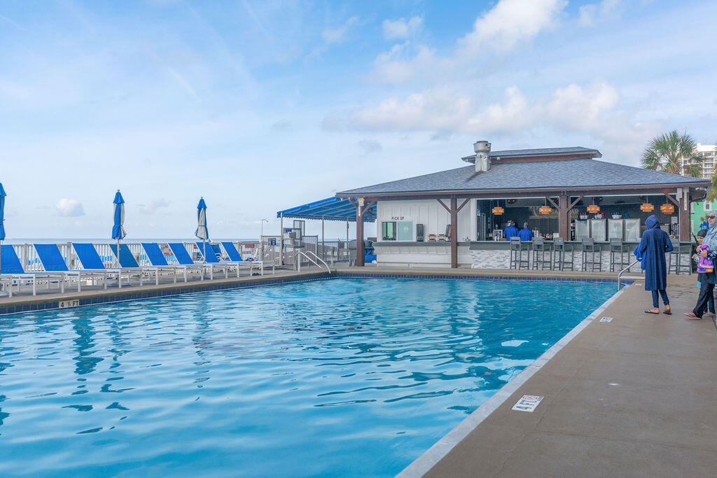 REGENCY TOWERS CONDO - Residential