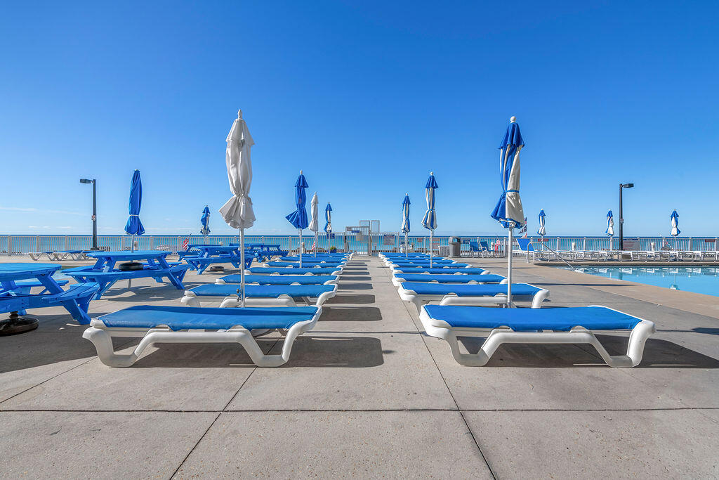 REGENCY TOWERS CONDO - Residential