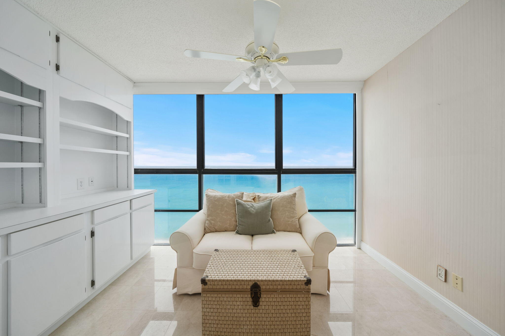 REGENCY TOWERS CONDO - Residential