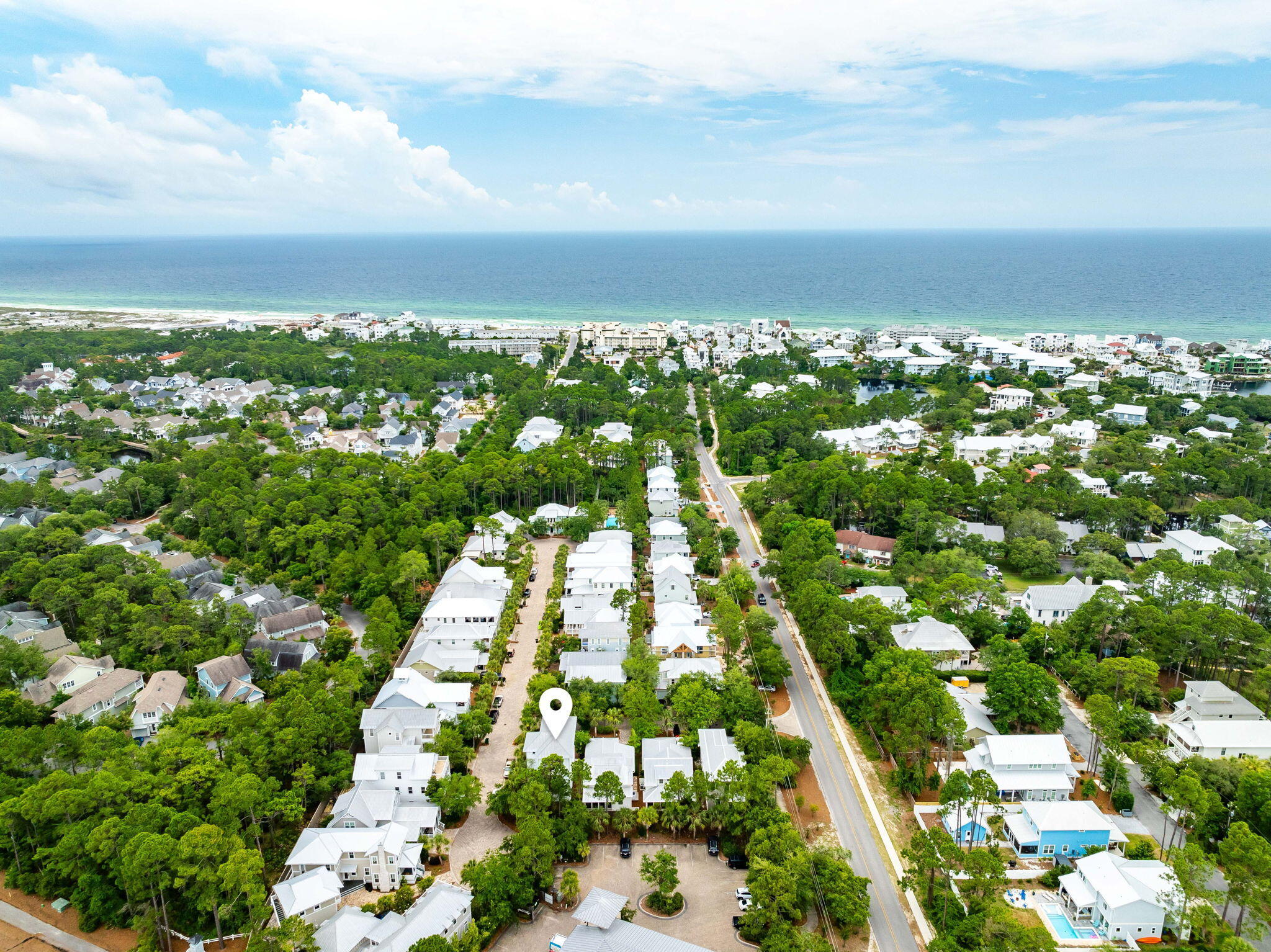 COTTAGES AT EASTERN LAKE - Residential