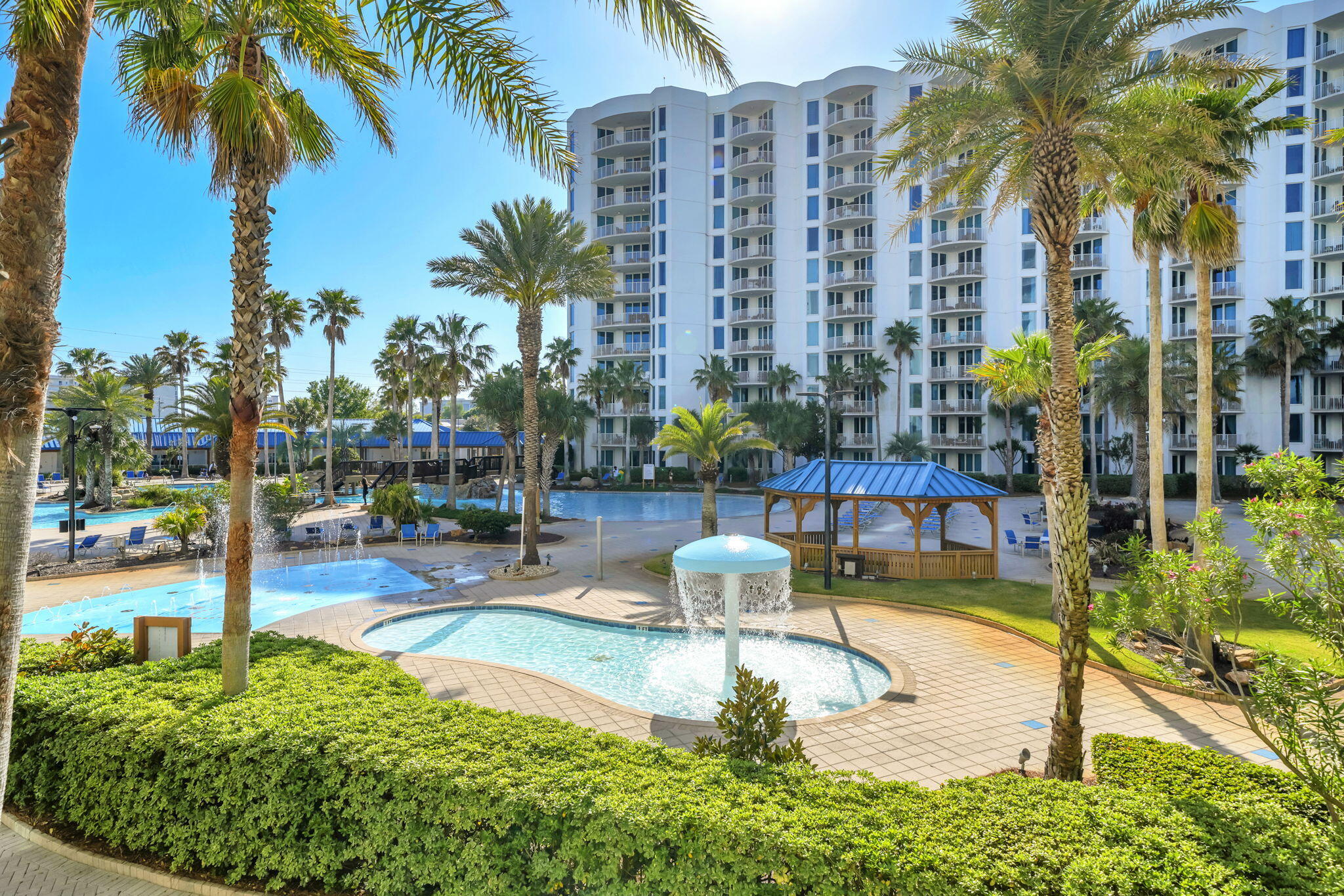 THE PALMS OF DESTIN - Residential