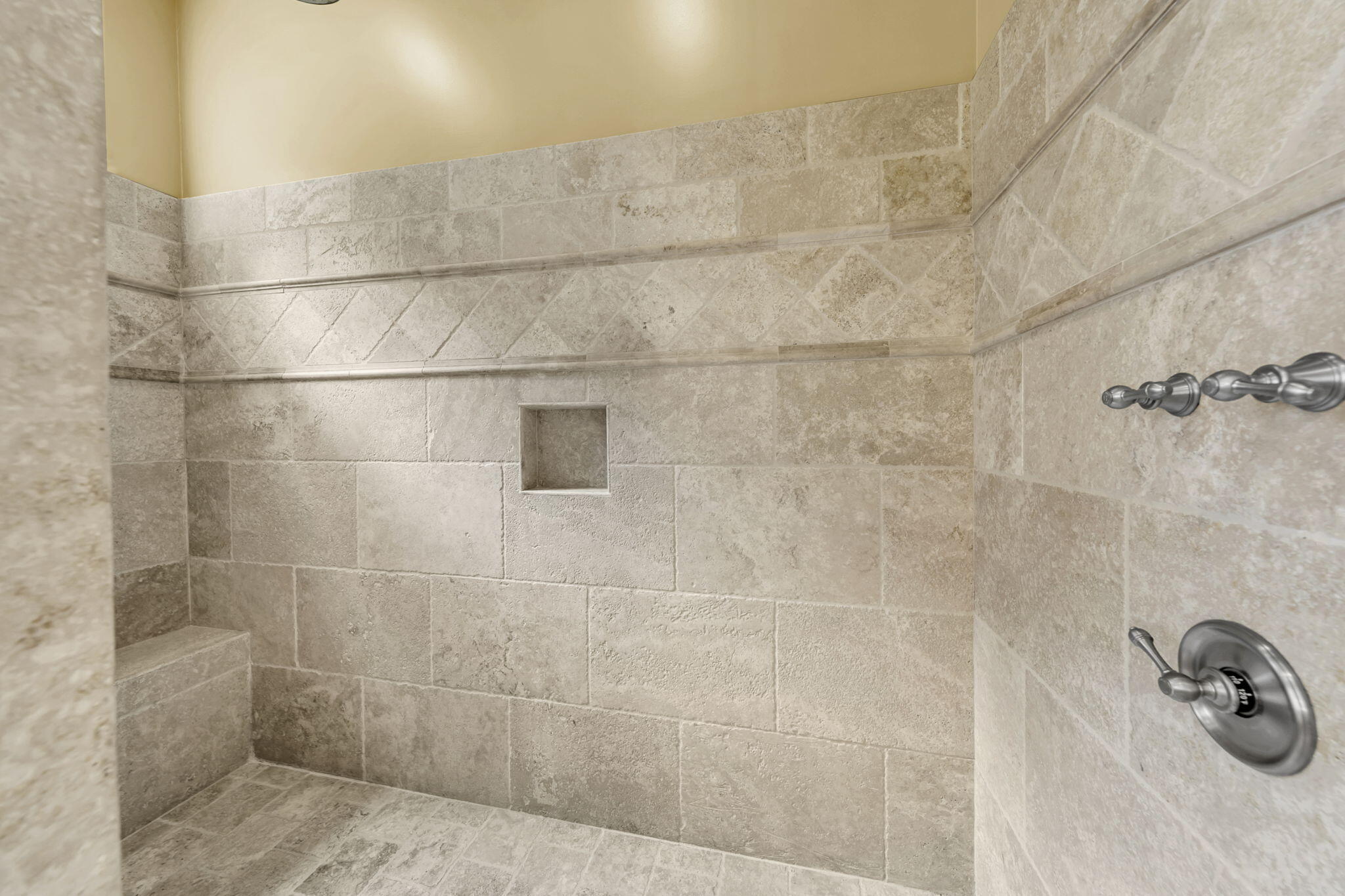 REGATTA BAY PH 1 - Residential