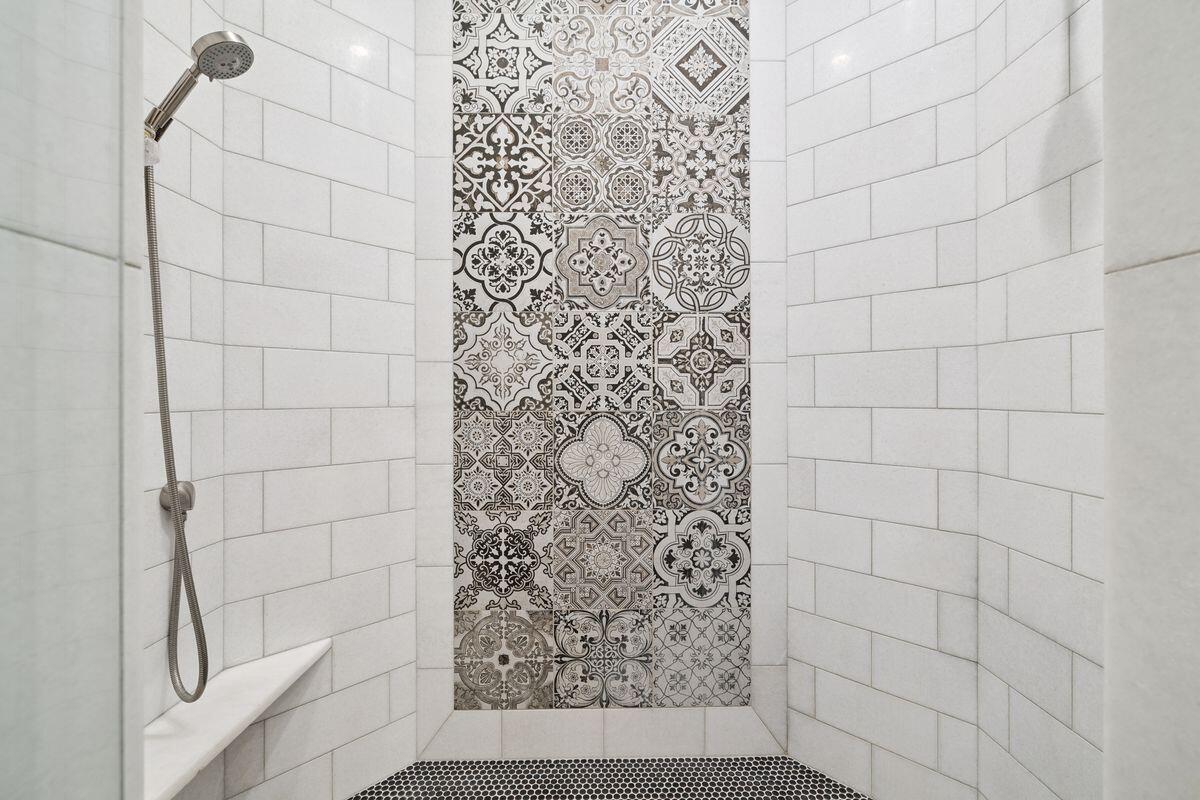 RESUB OF KELLYS ADD TO DESTIN PARTS OF LOTS 1-3 BLK 6 - Residential