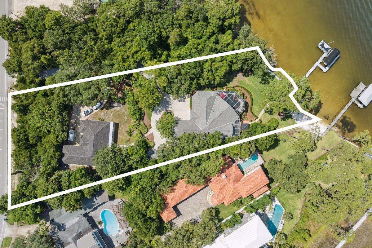 RESUB OF KELLYS ADD TO DESTIN PARTS OF LOTS 1-3 BLK 6 - Residential