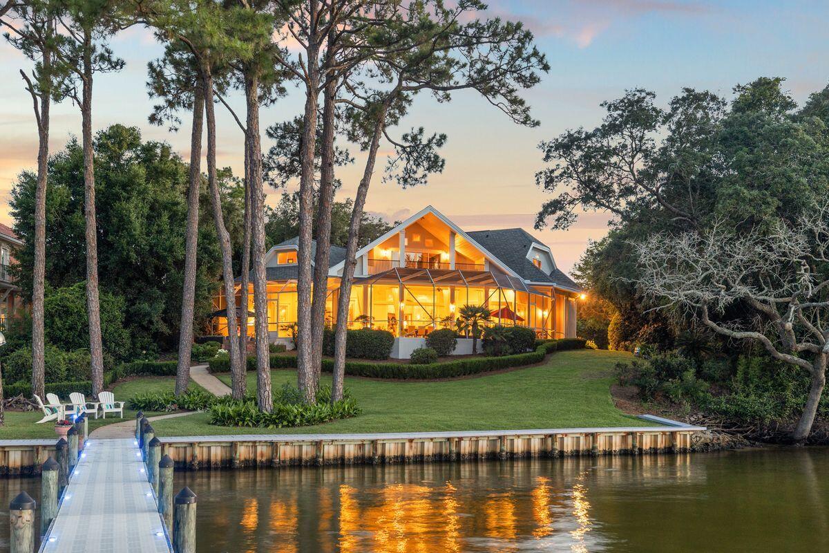 RESUB OF KELLYS ADD TO DESTIN PARTS OF LOTS 1-3 BLK 6 - Residential