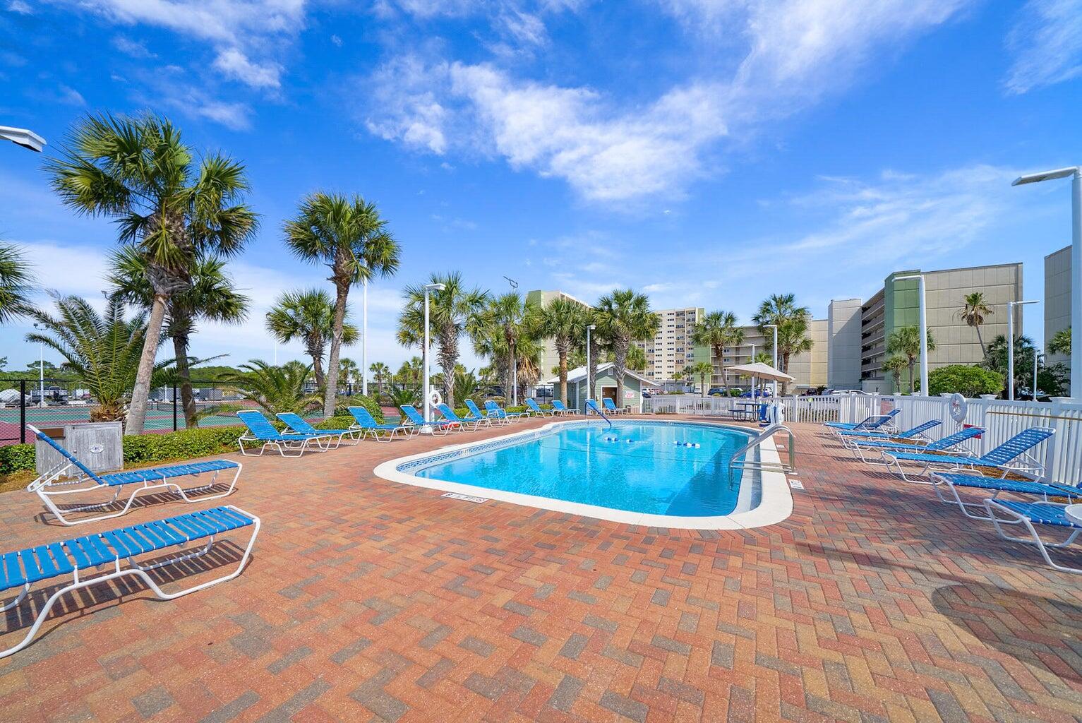 PINNACLE PORT PHASE I - Residential